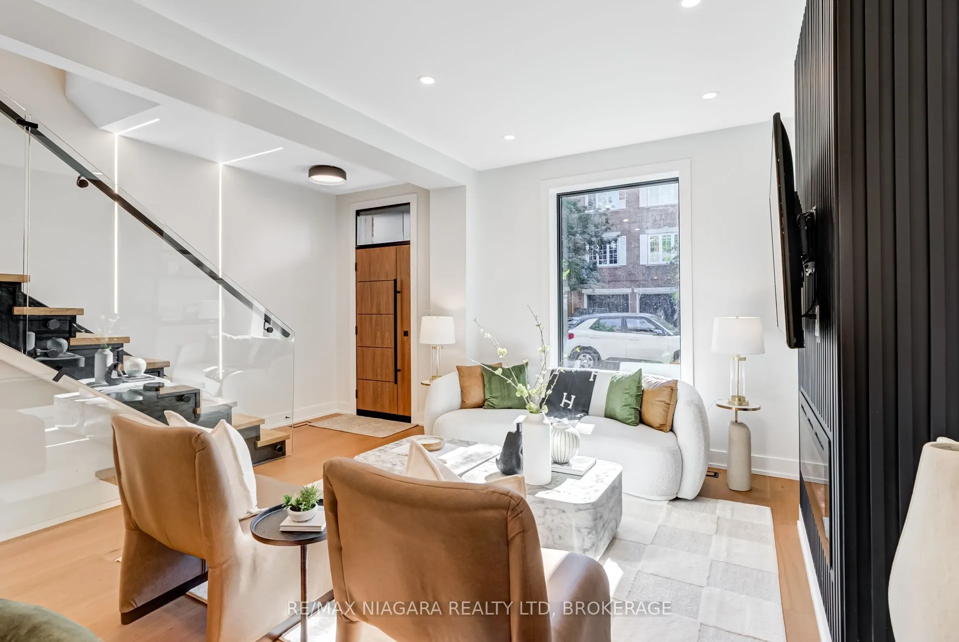 95 Kimberley Avenue