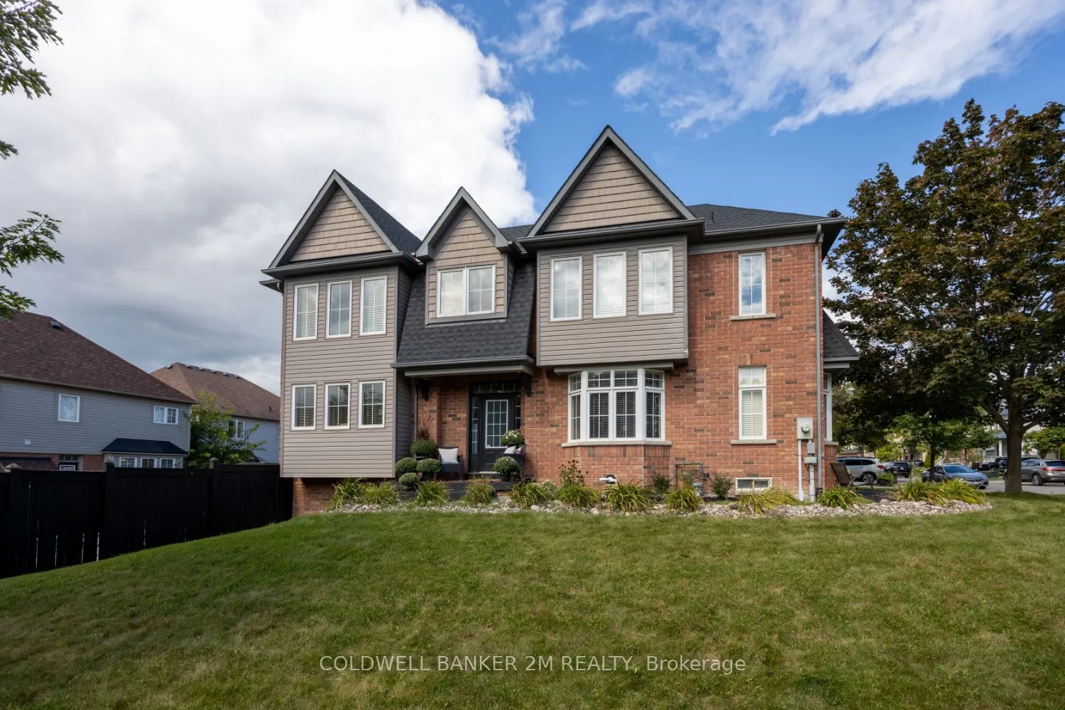 2 Woodbine Place