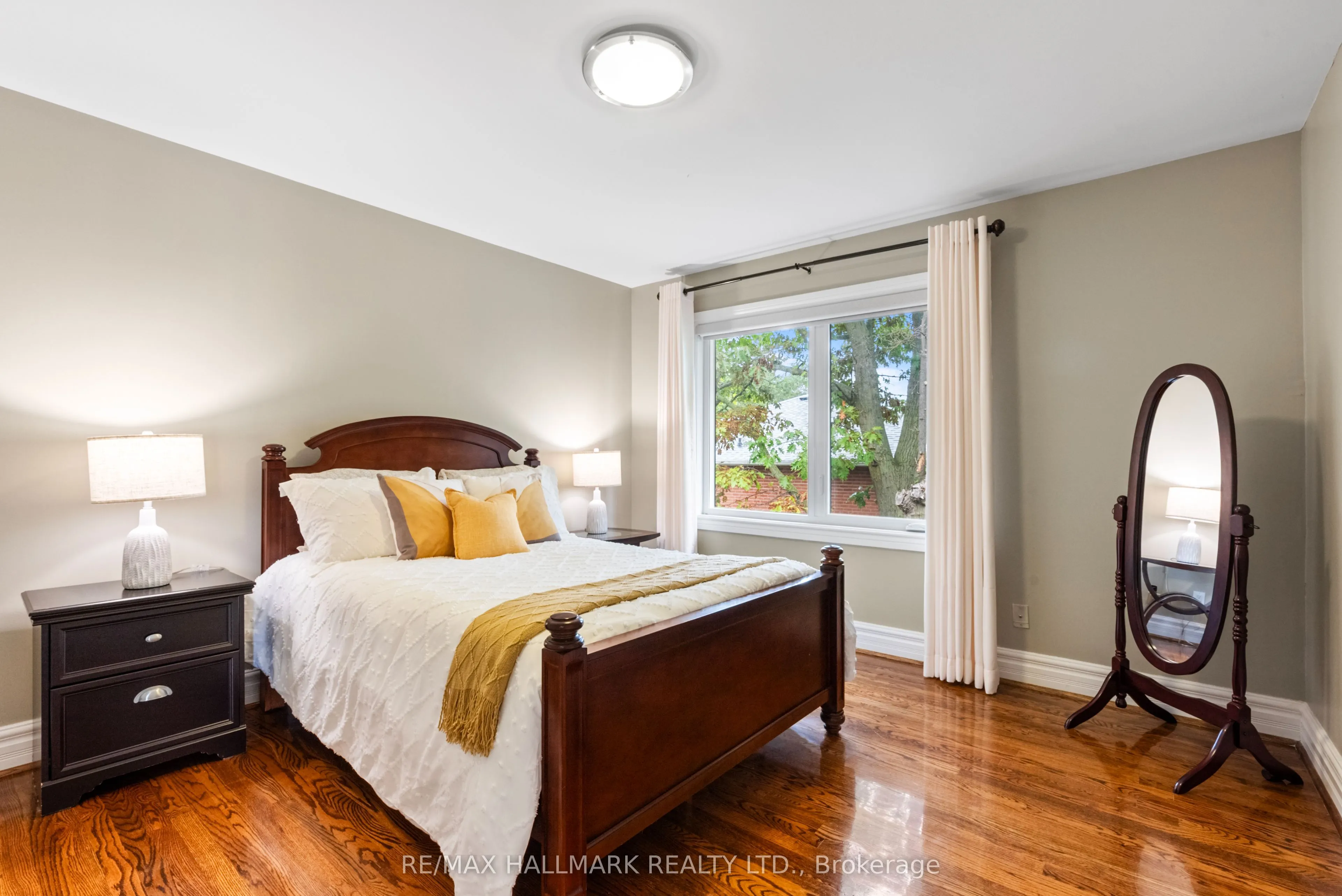 80 Dunstall Crescent