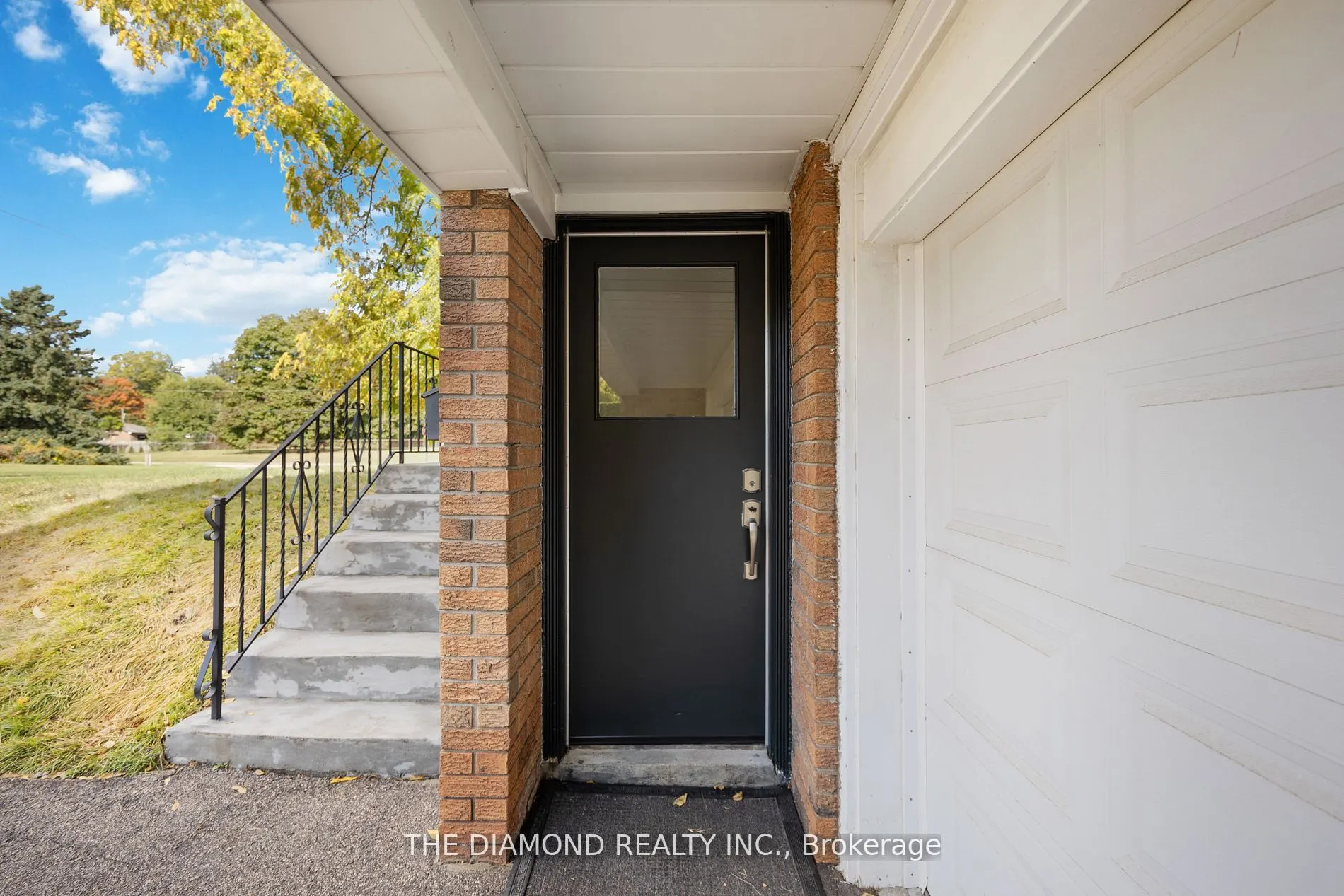50 Burningham Crescent, #Lower
