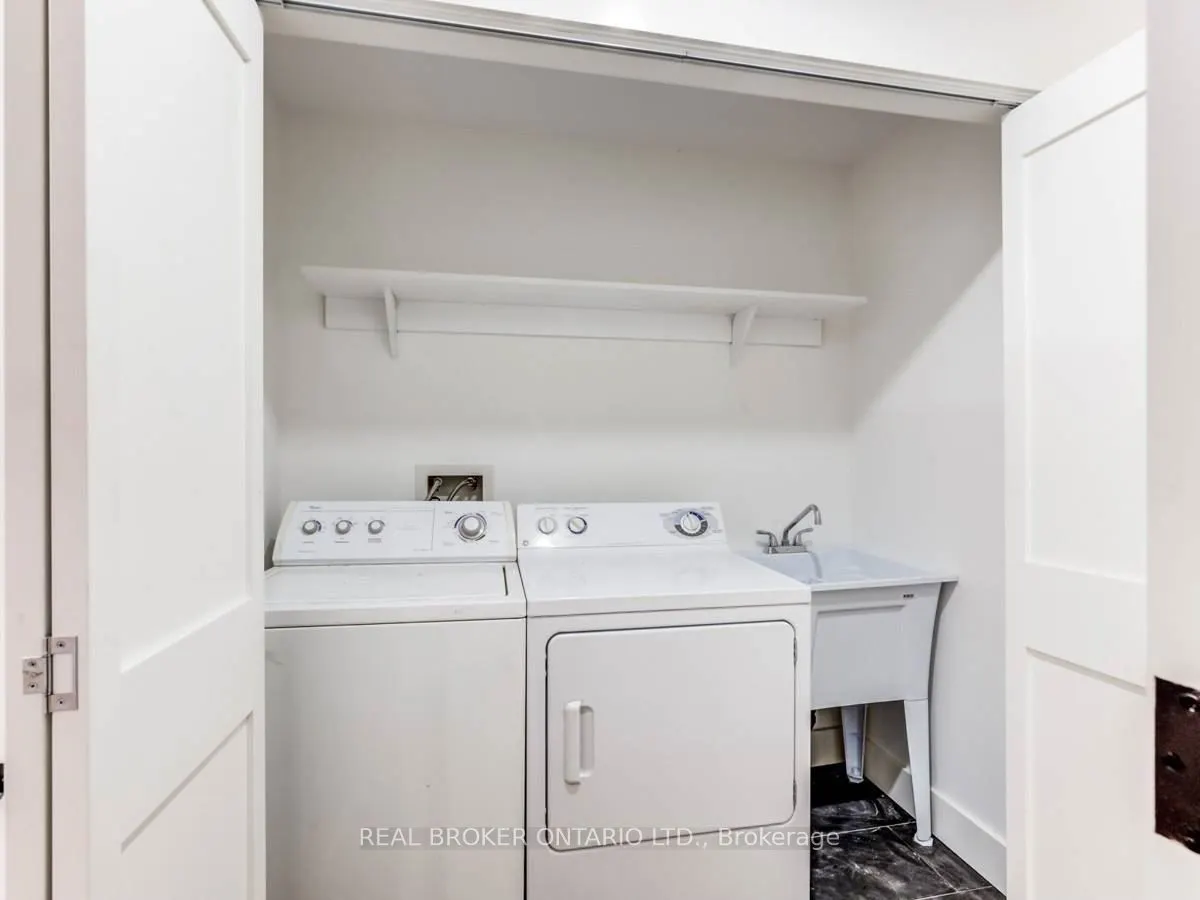 182 De Grassi Street, #Lower