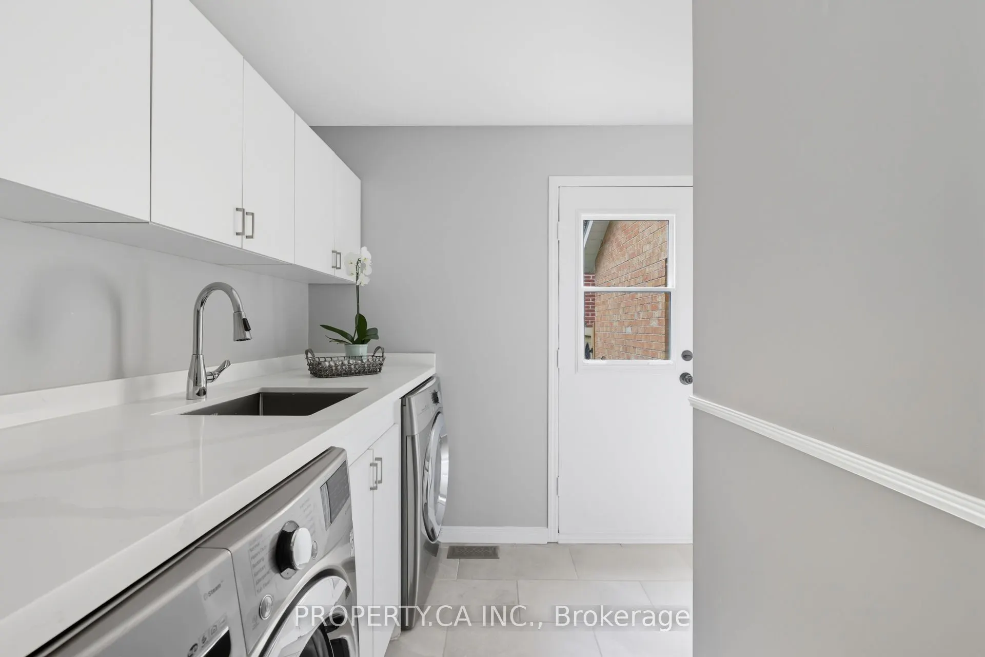 3 Whitburn Street