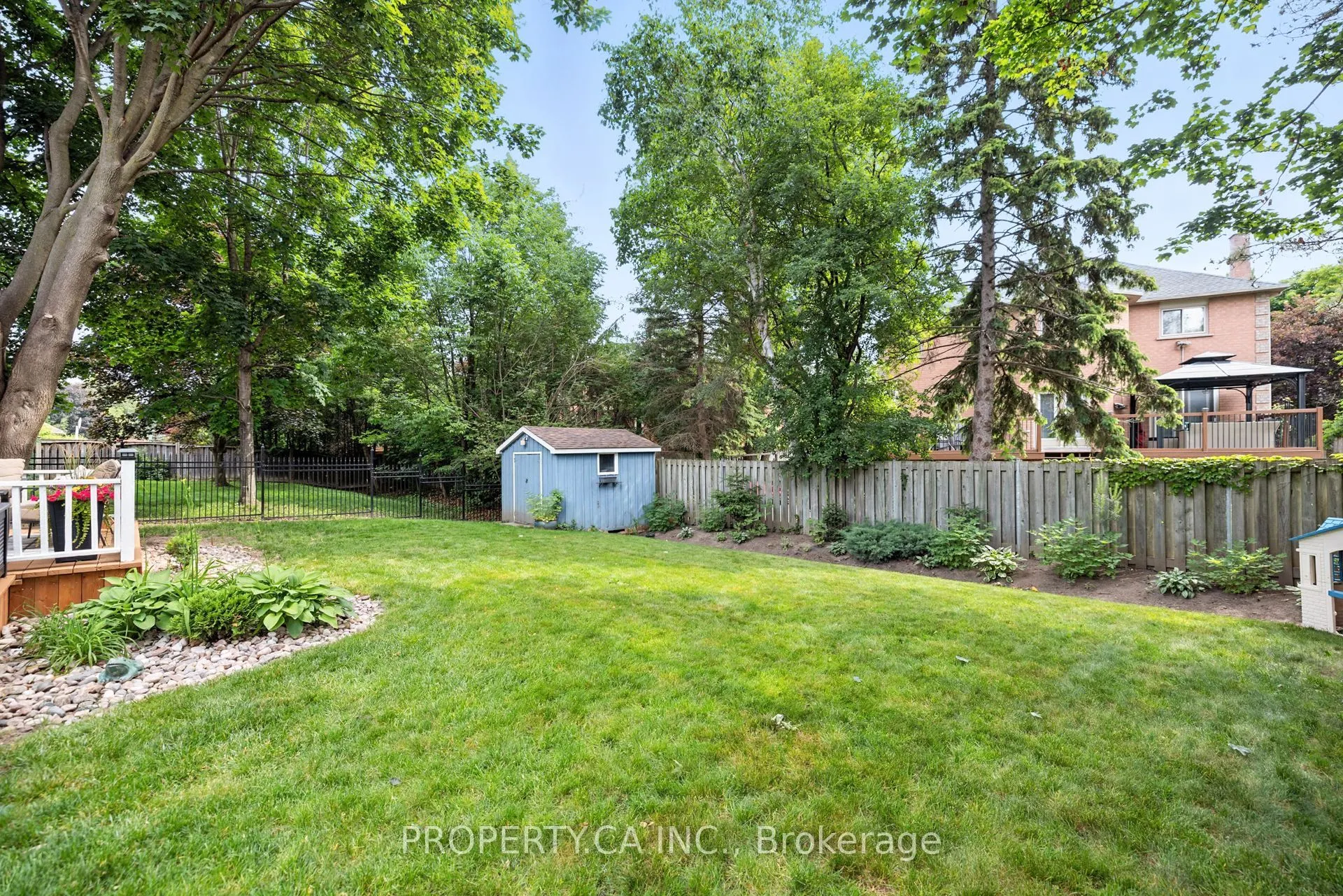 3 Whitburn Street
