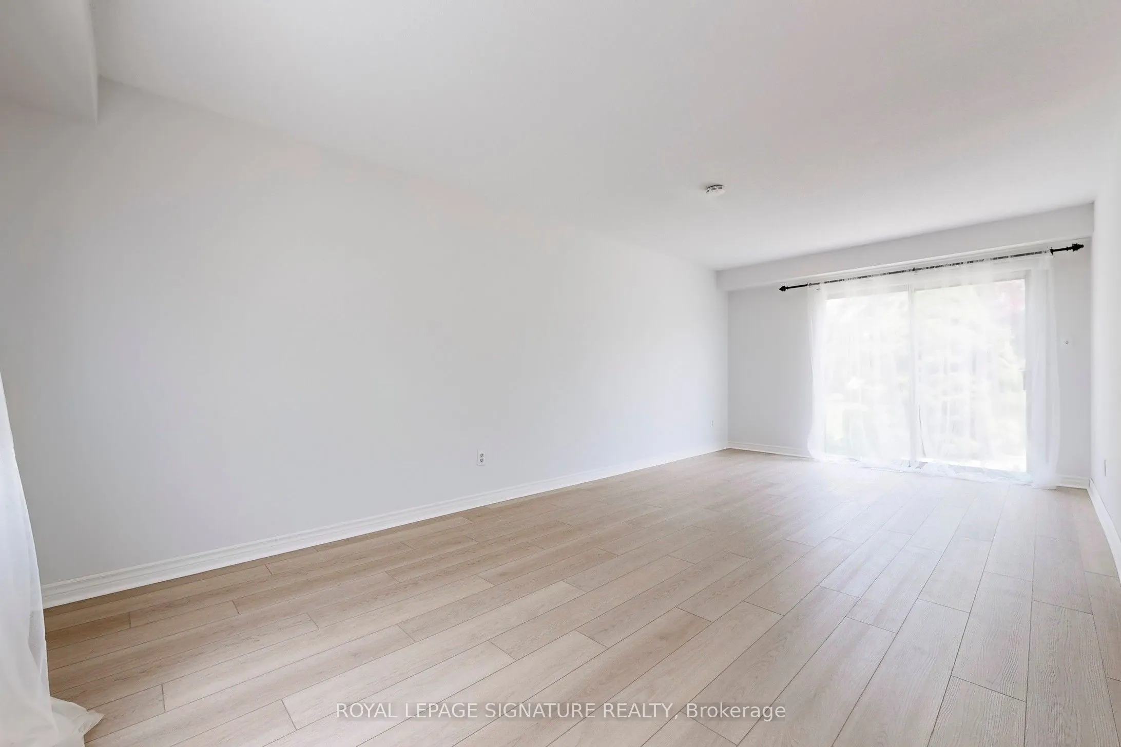 35 Crittenden Square