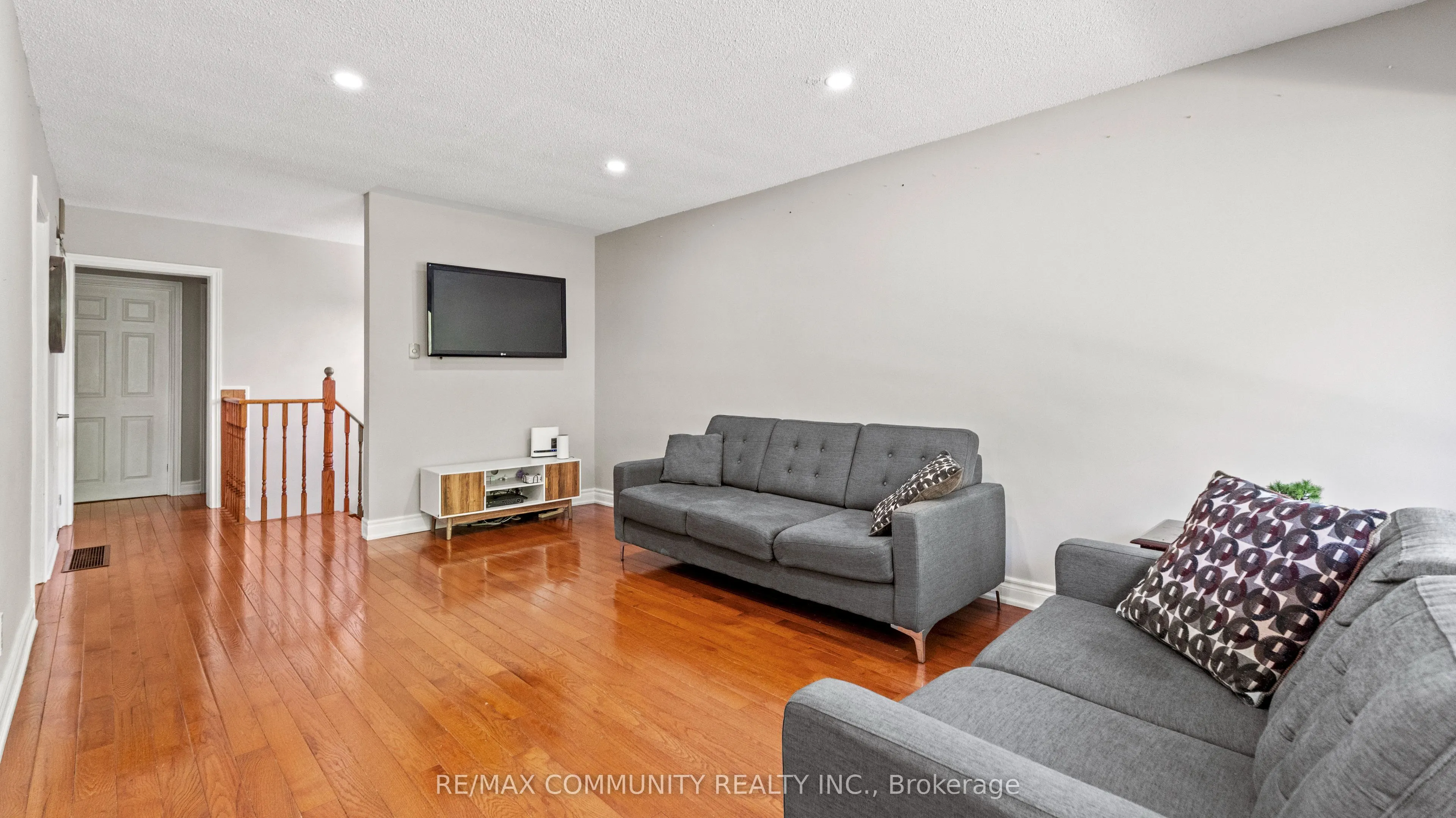 21 Thornbeck Drive