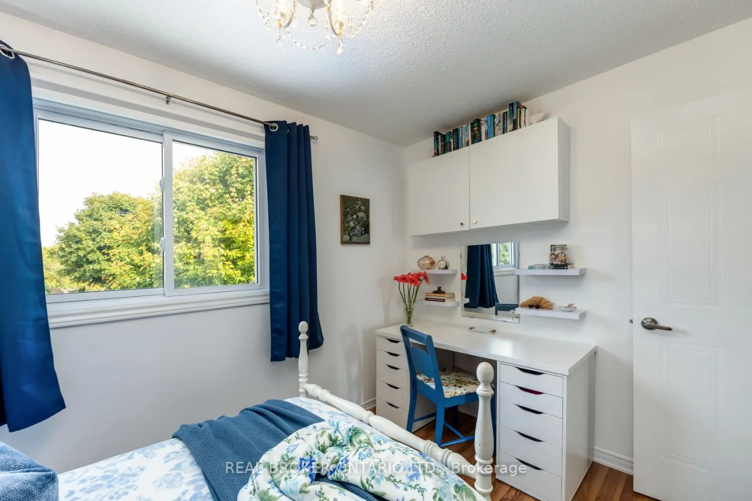 5 Walbridge Court