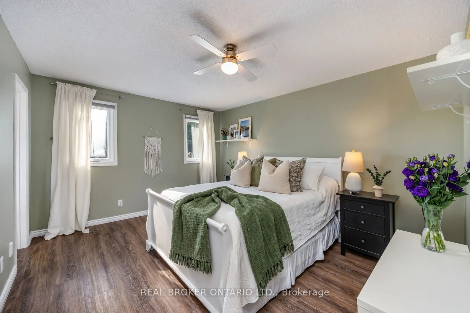 5 Walbridge Court
