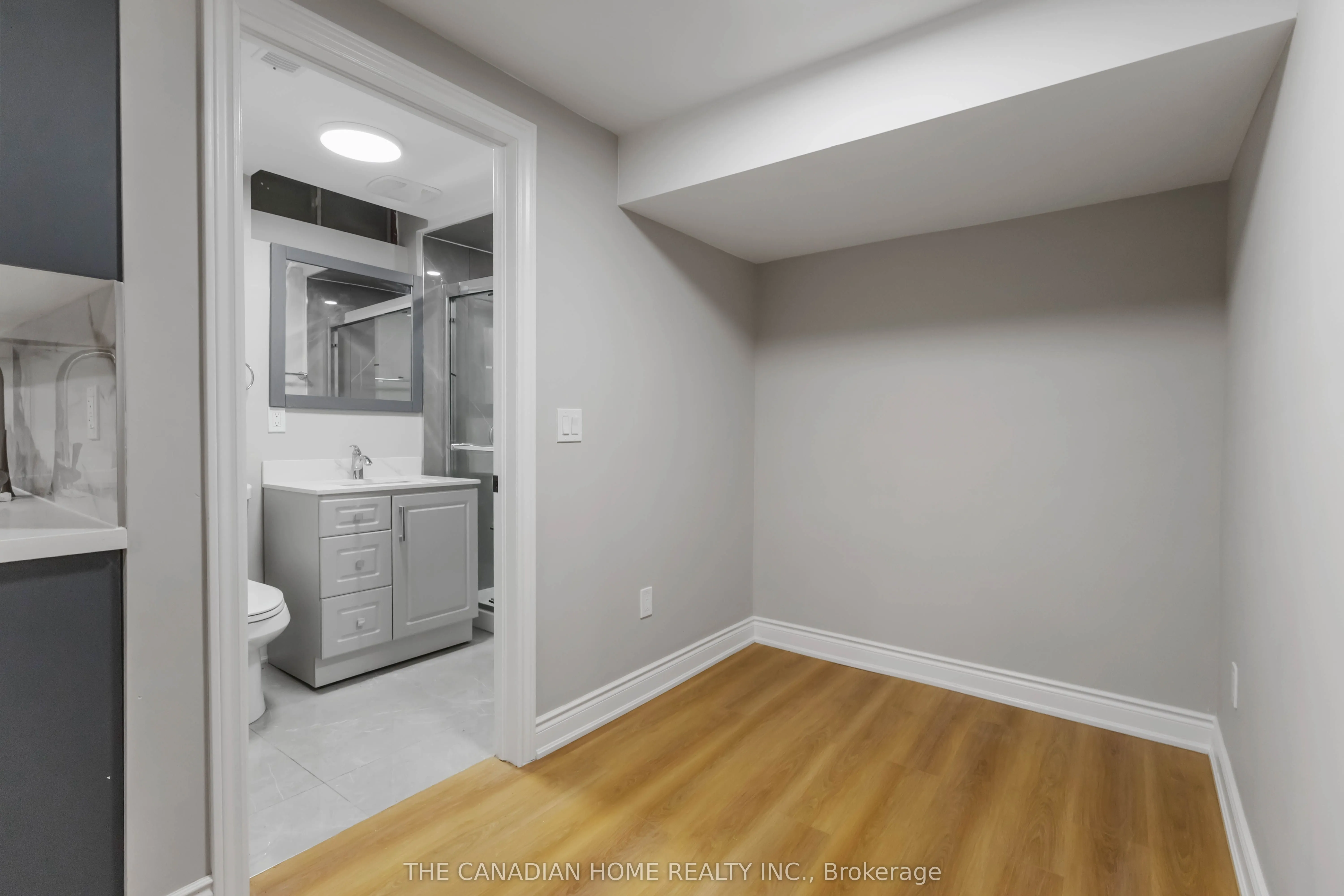 14 Fallingbrook Street