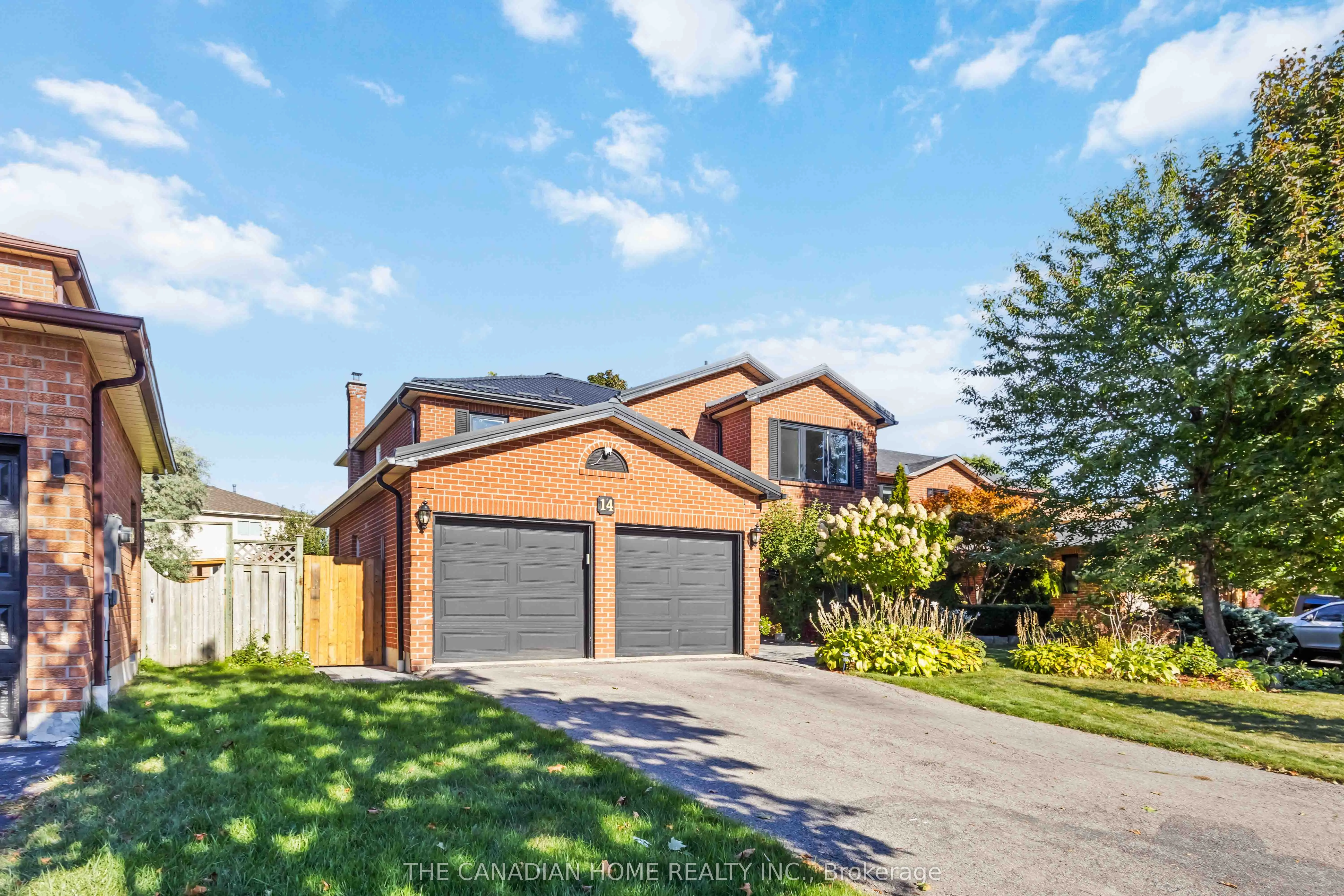 14 Fallingbrook Street