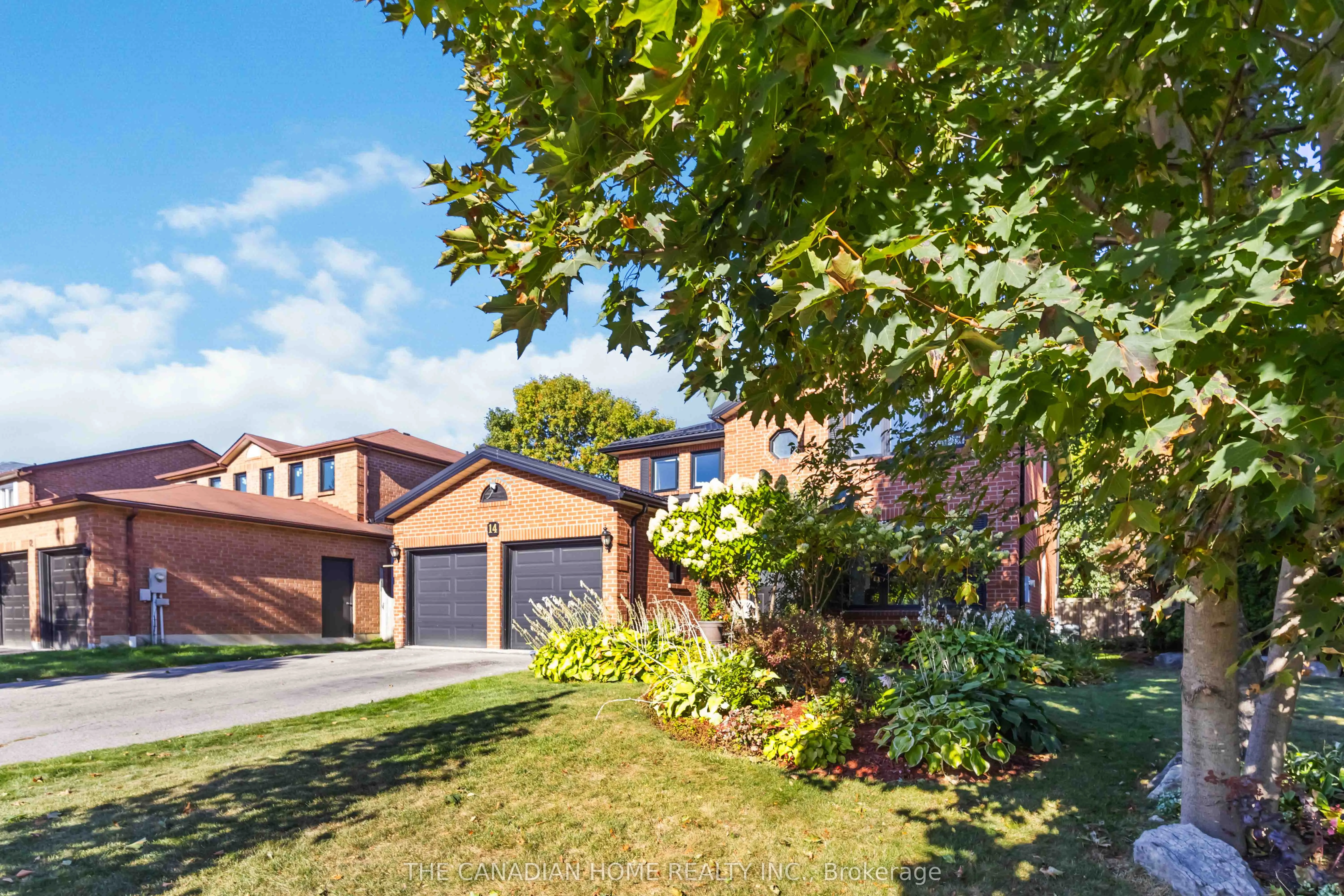 14 Fallingbrook Street