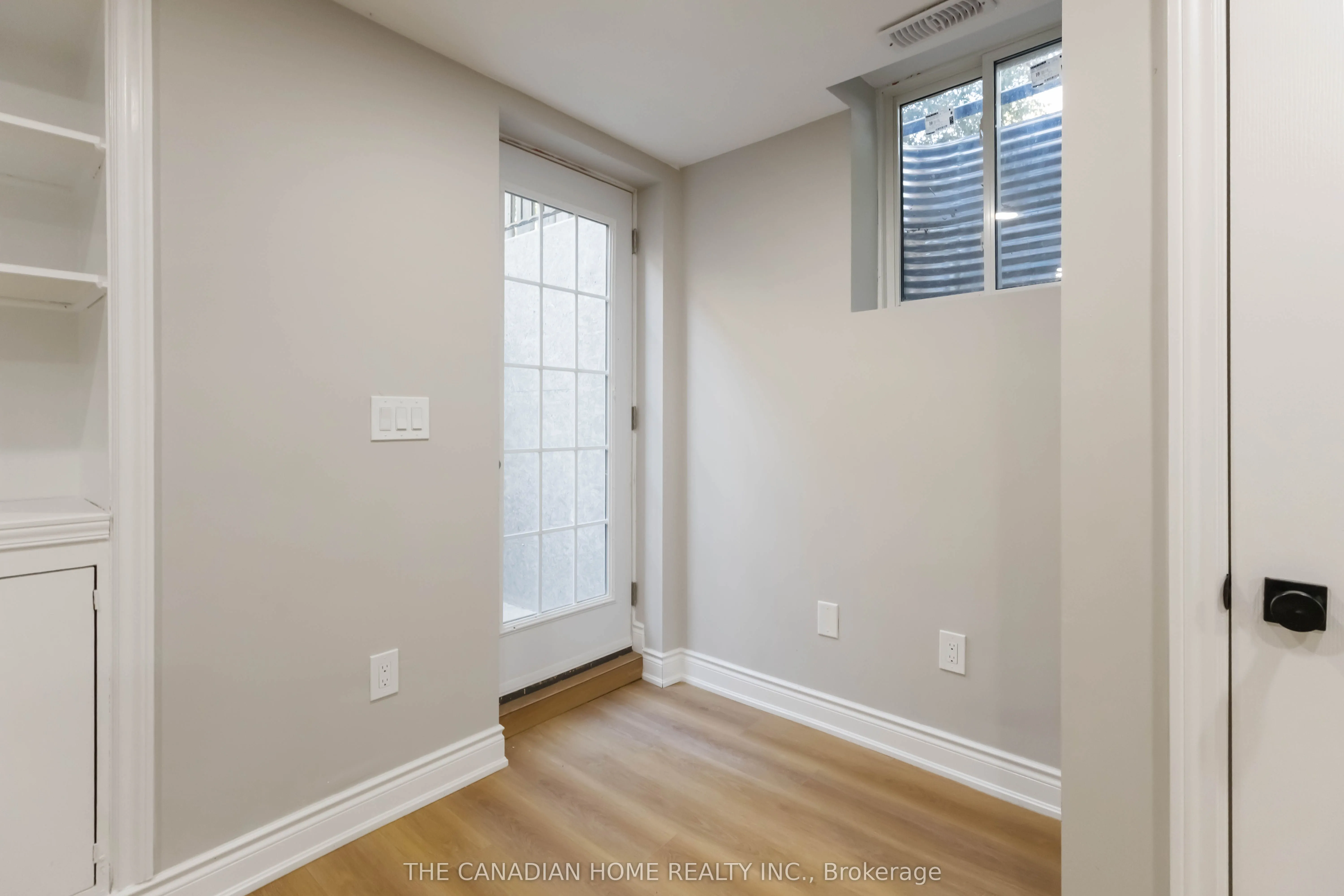 14 Fallingbrook Street