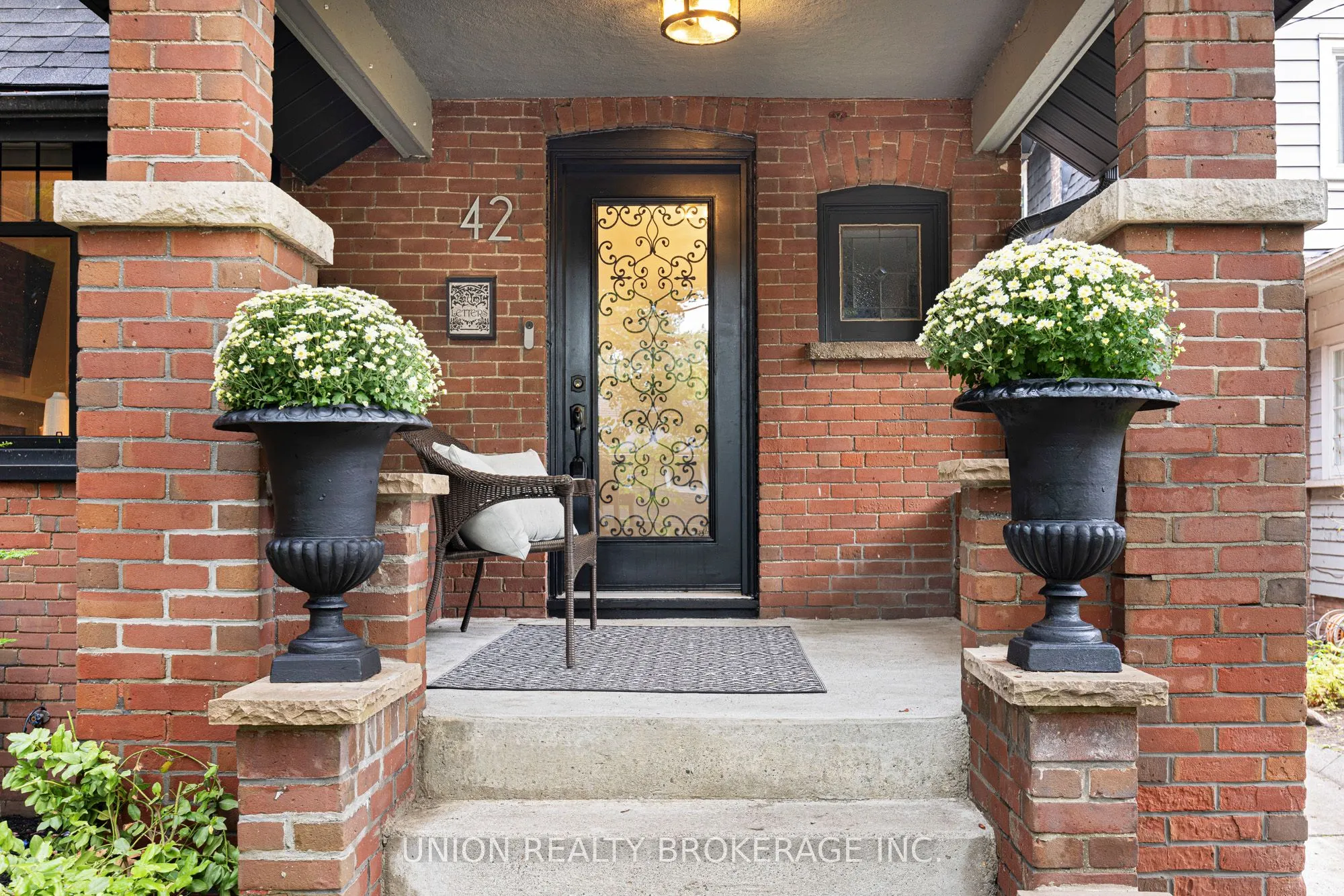 42 Fairmount Crescent