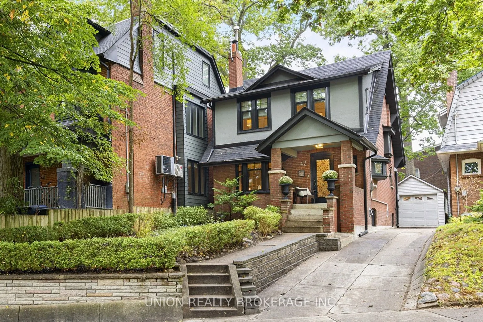 42 Fairmount Crescent