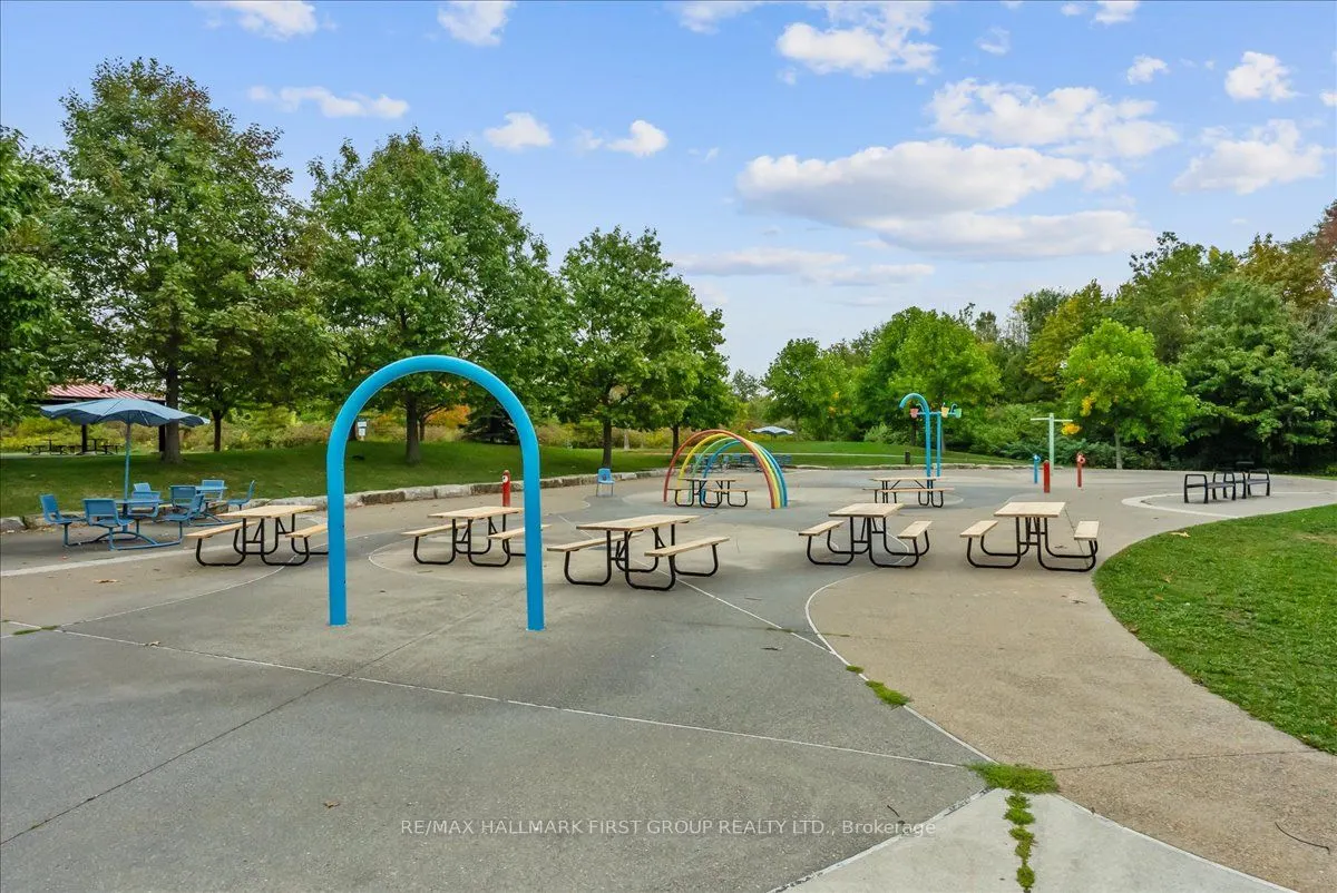 191 Lake Driveway W, #216