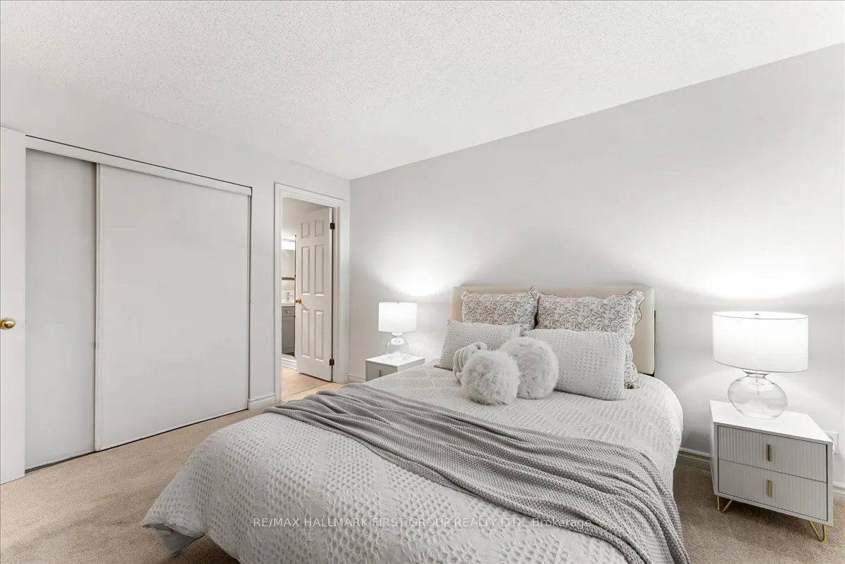 191 Lake Driveway W, #216