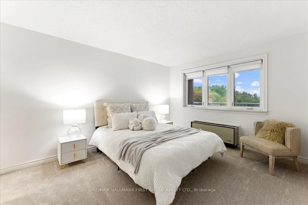 191 Lake Driveway W, #216