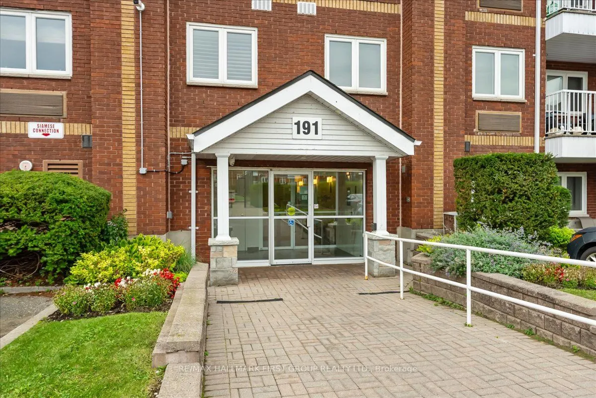 191 Lake Driveway W, #216