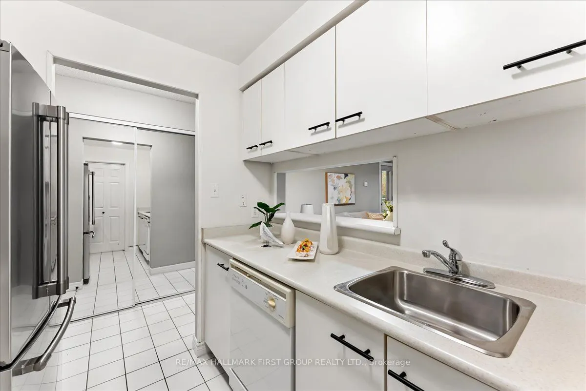 191 Lake Driveway W, #216