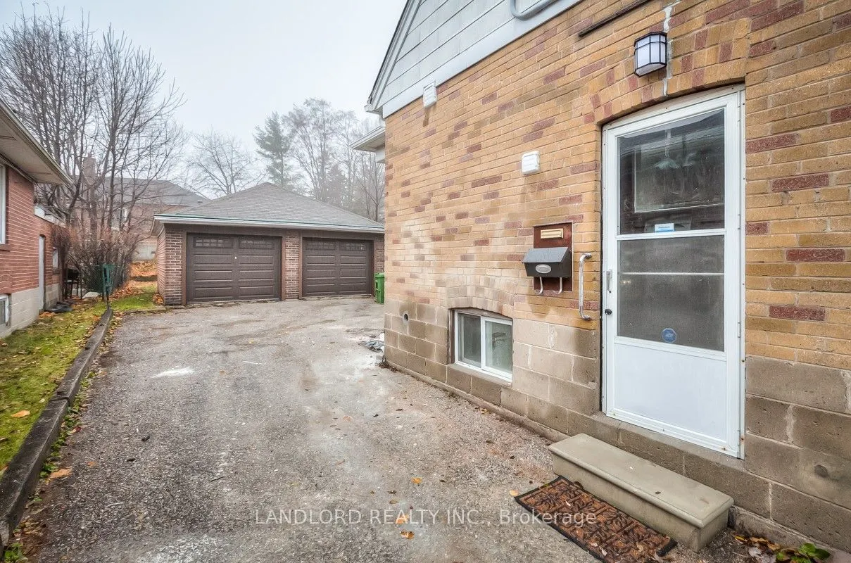 72 Midland Avenue, #Main Fl