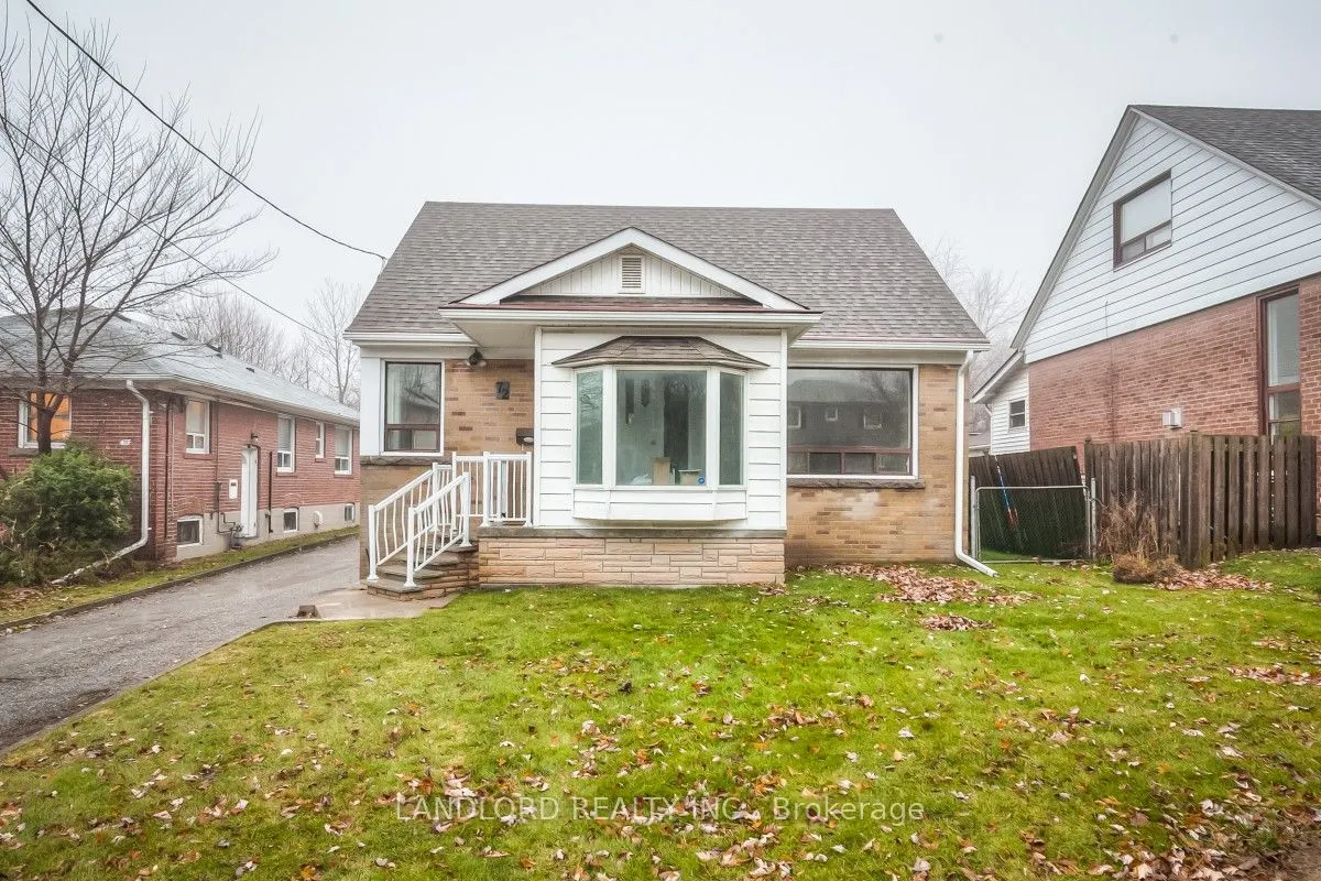 72 Midland Avenue, #Main Fl