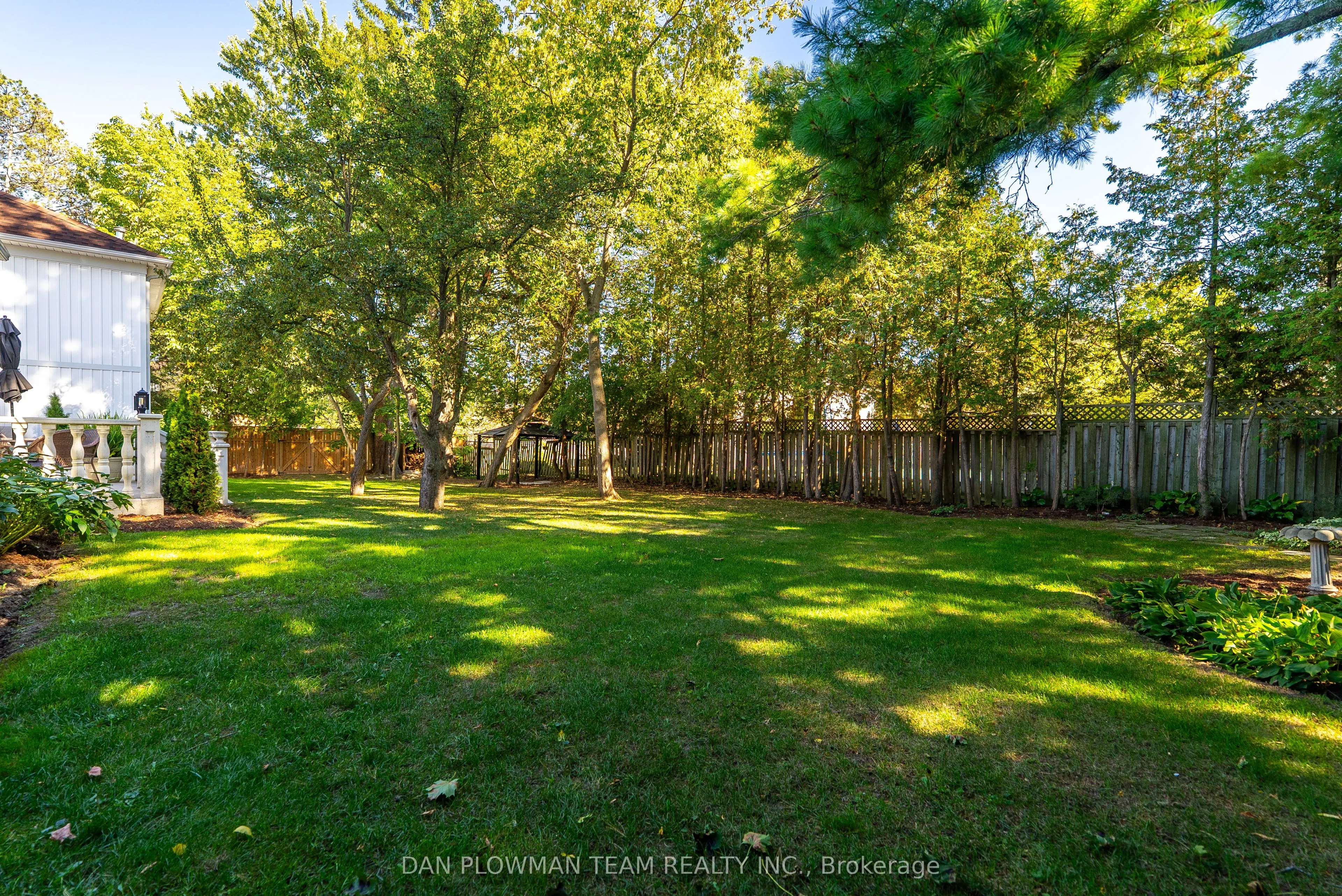 15 Concession Street E