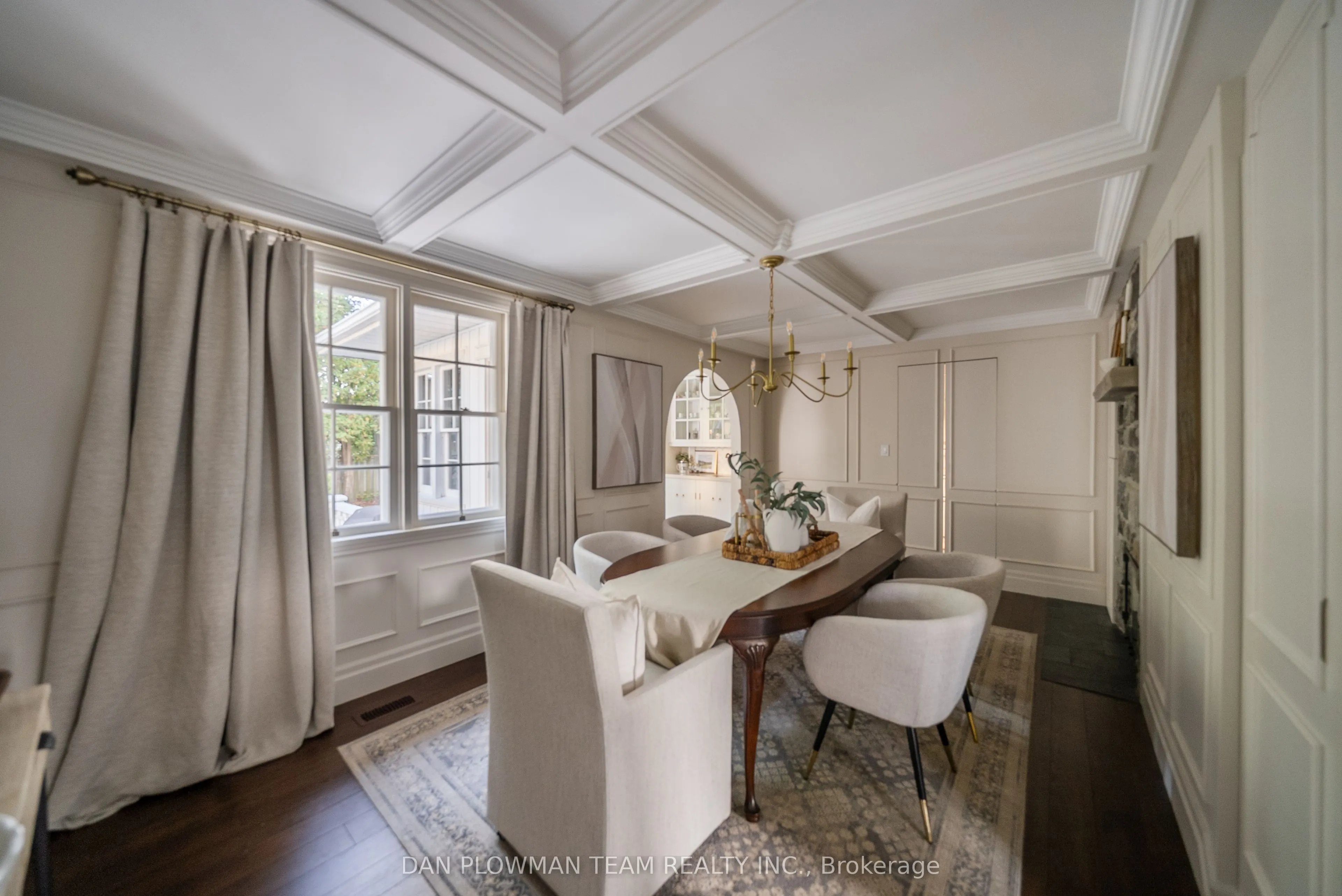 15 Concession Street E