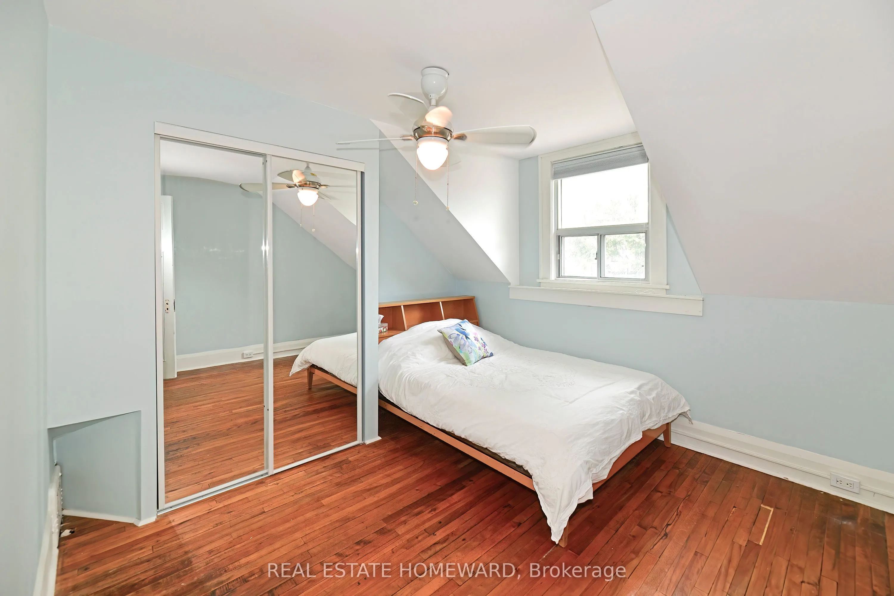 295 Chisholm Avenue