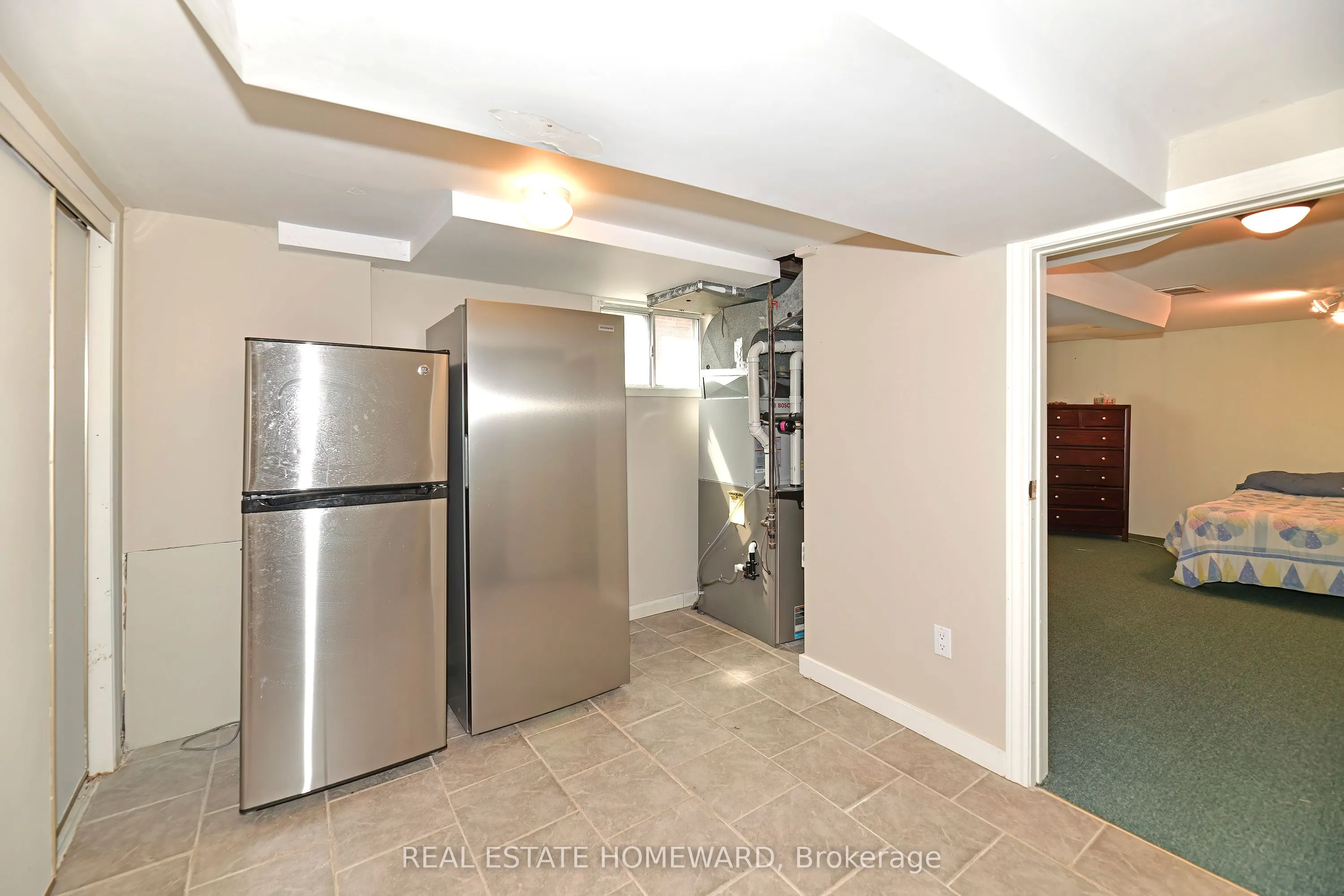 295 Chisholm Avenue