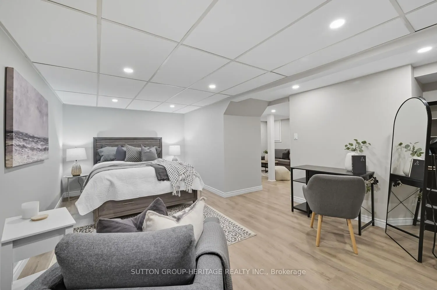 23 Swanston Crescent