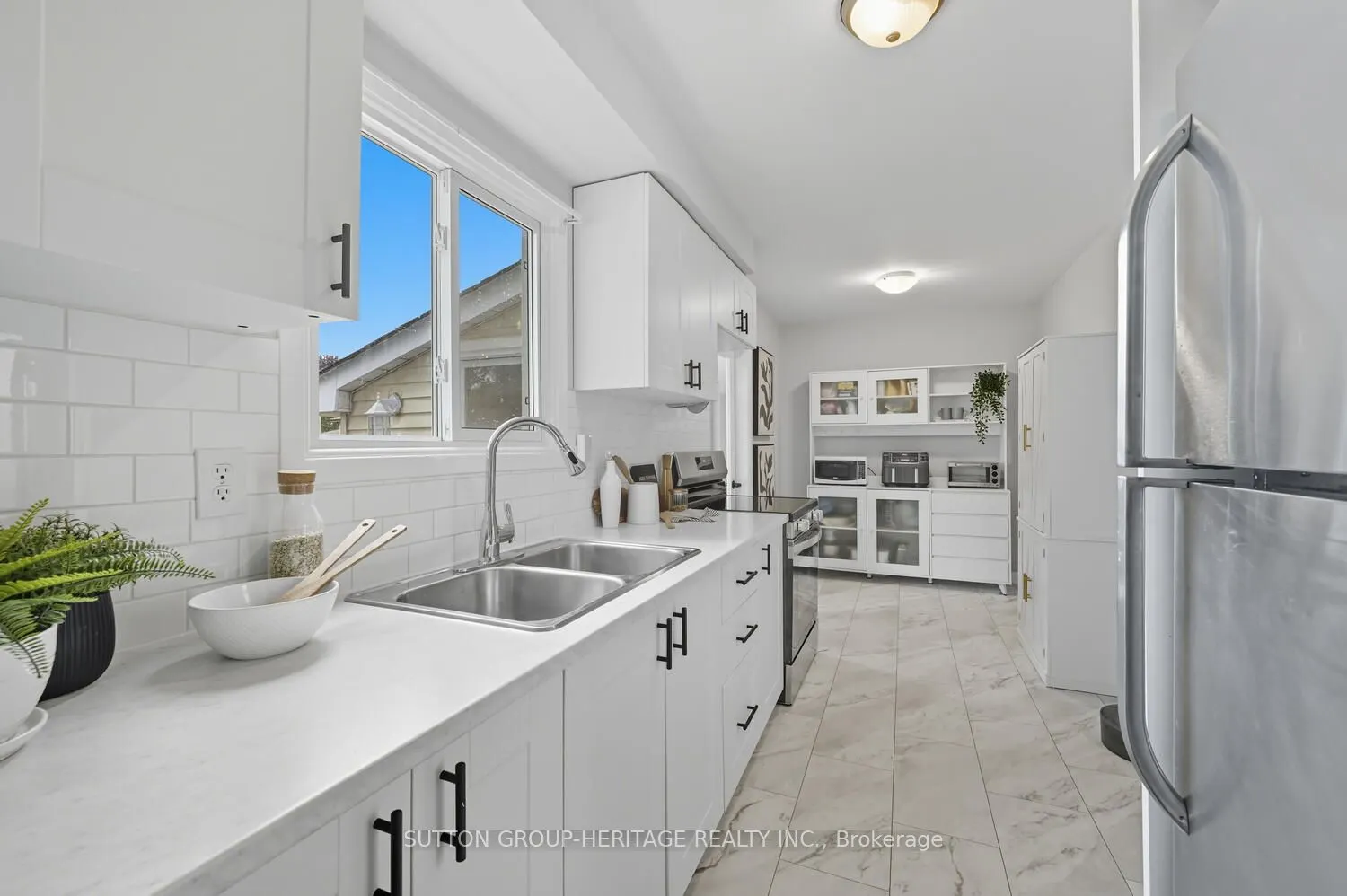 23 Swanston Crescent