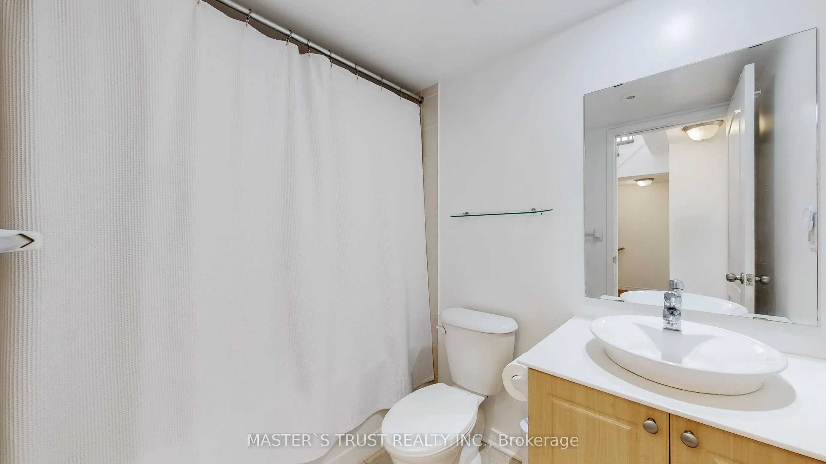 74 Munro Street, #Unit4