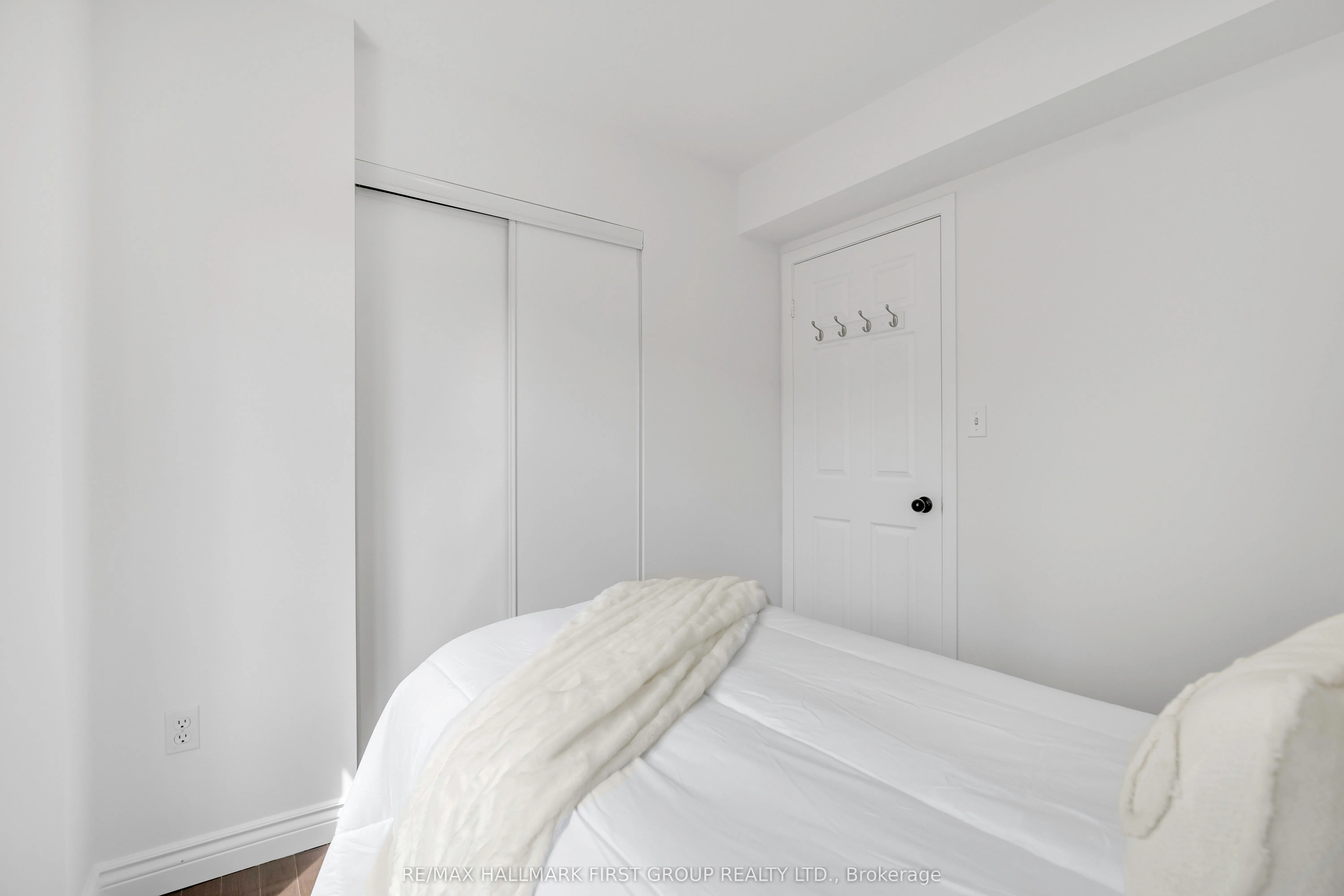 1250 St Martins Drive, #96