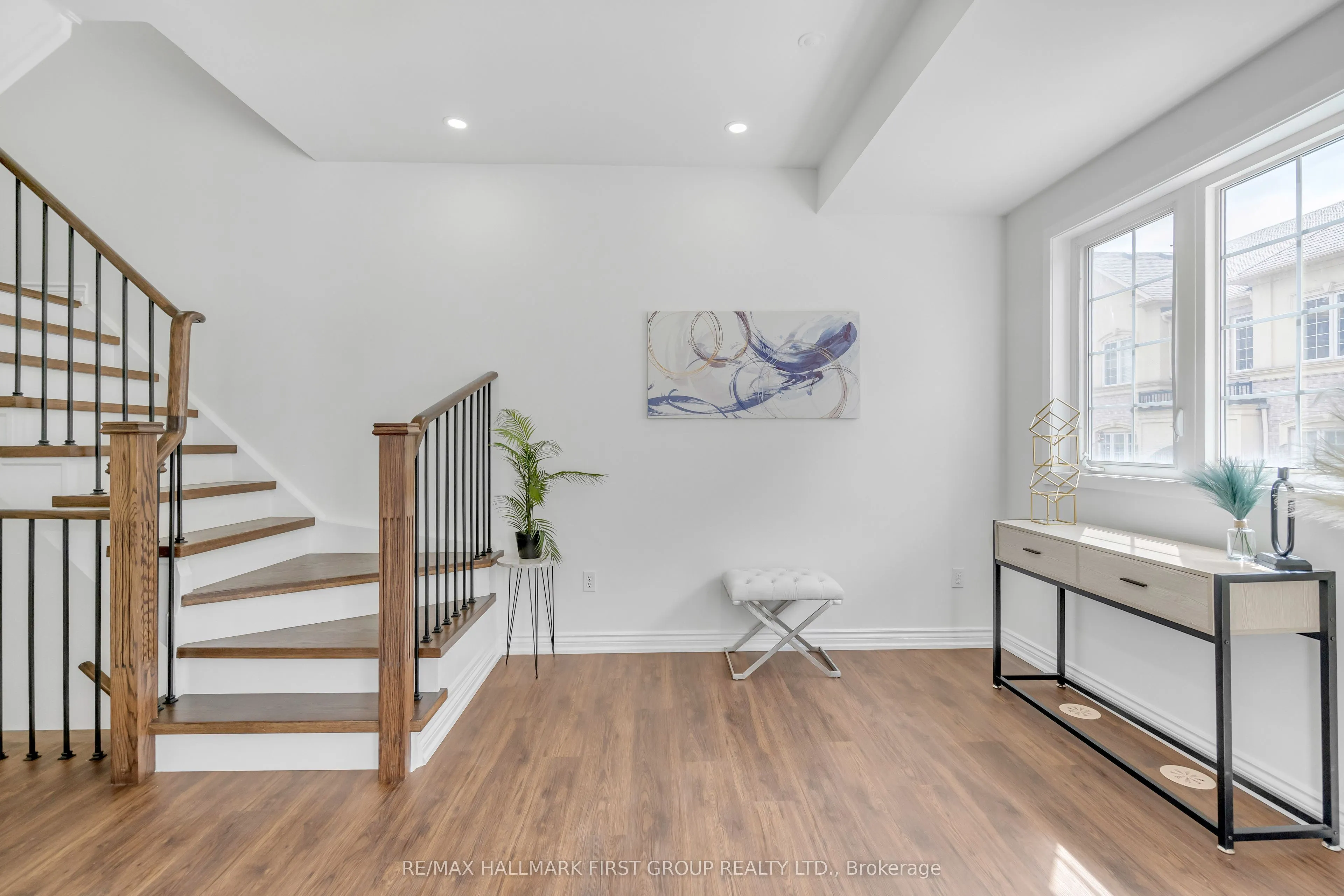 1250 St Martins Drive, #96