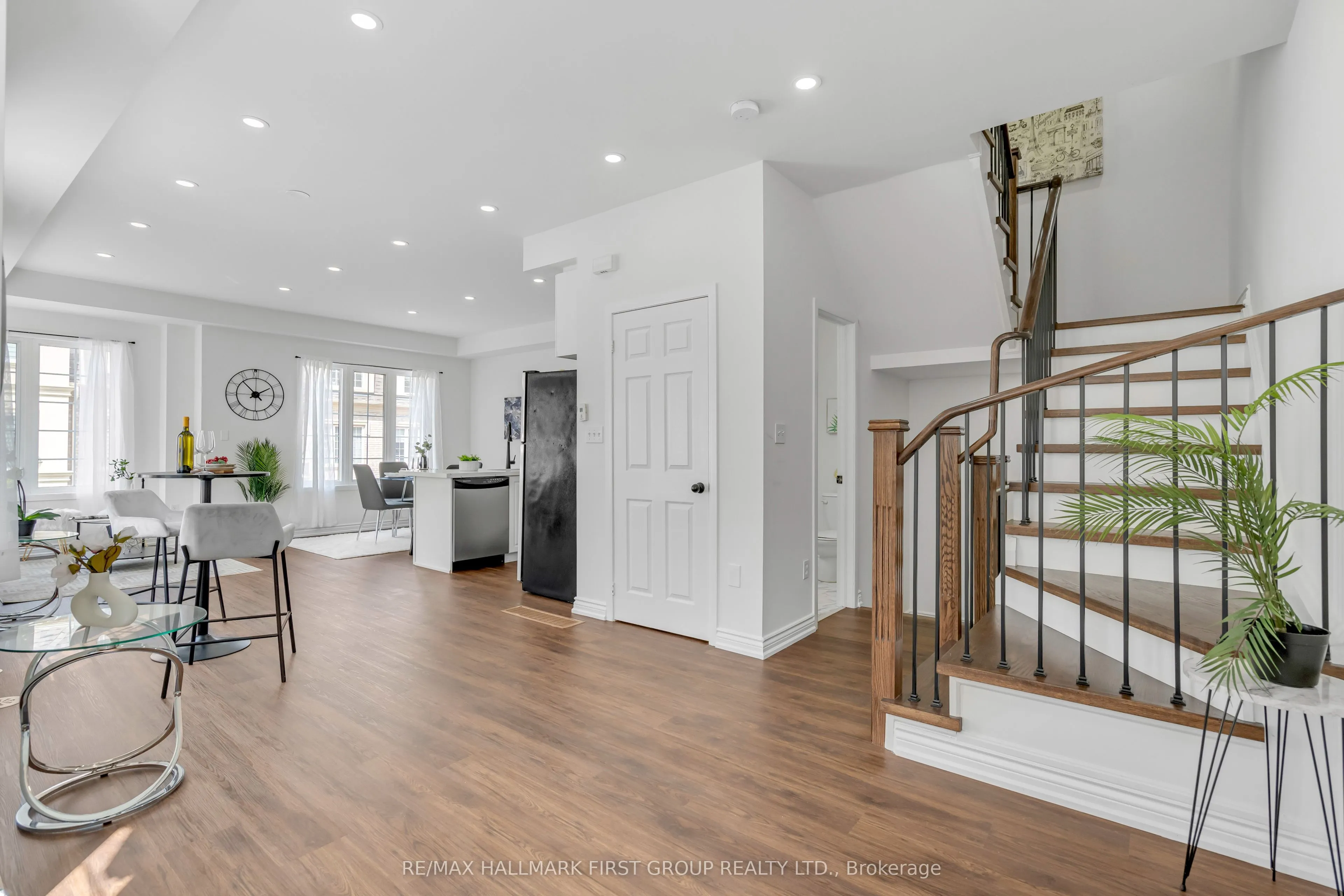 1250 St Martins Drive, #96