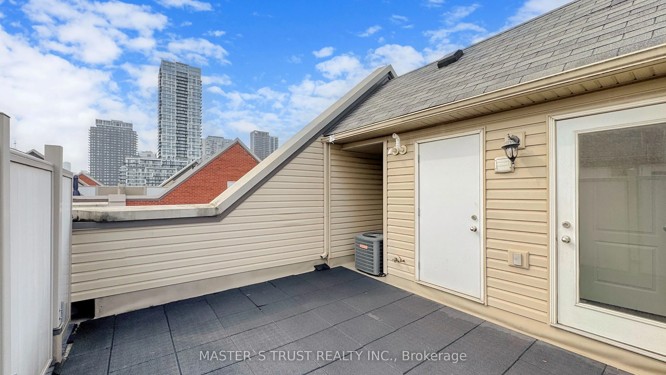 74 Munro Street, #Unit4