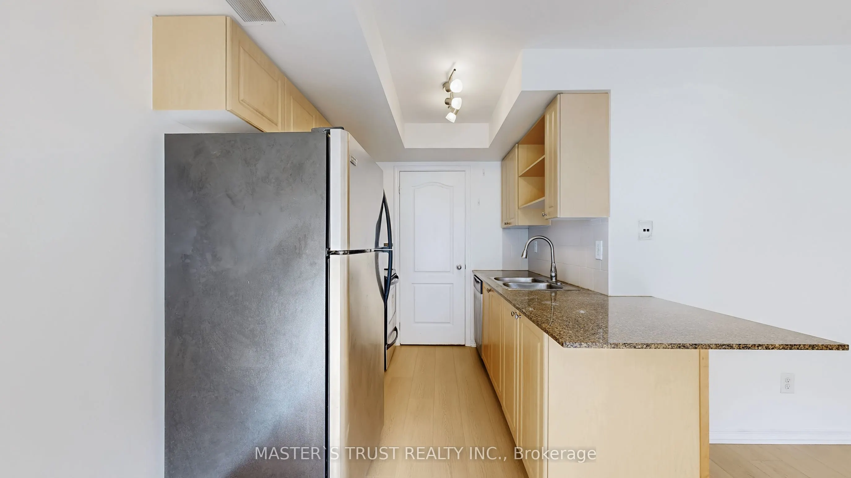 74 Munro Street, #Unit4