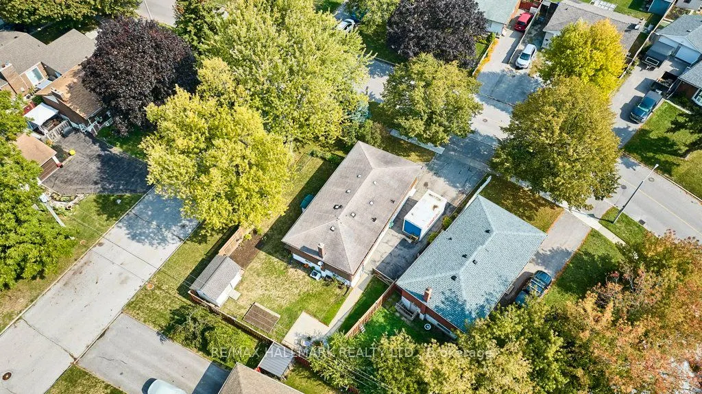 145 Clements Road E