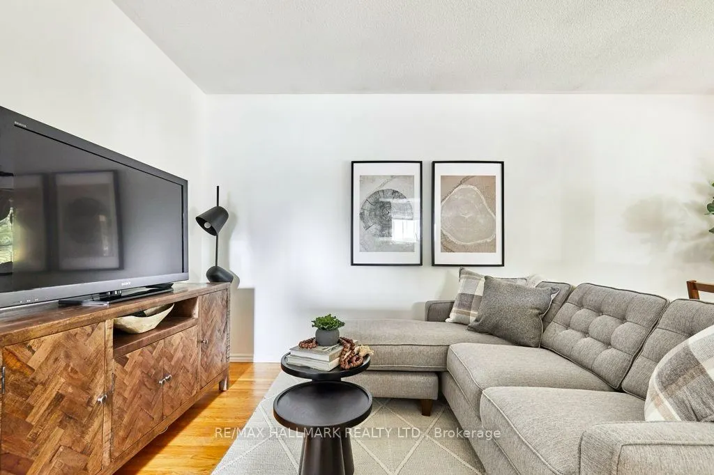 145 Clements Road E