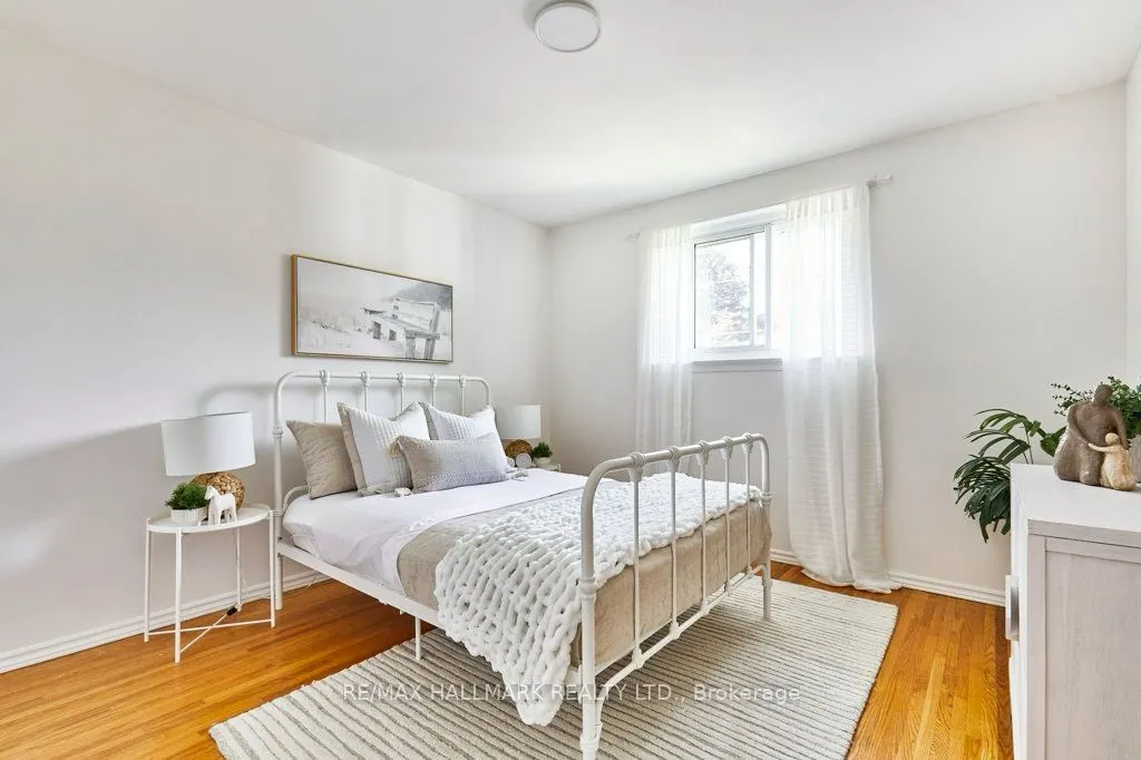 145 Clements Road E