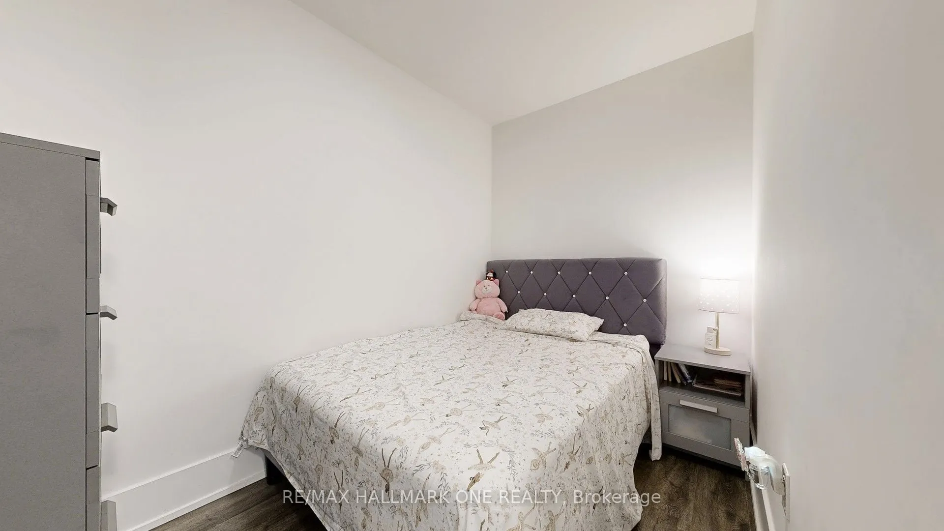 225 Village Green Square, #1801