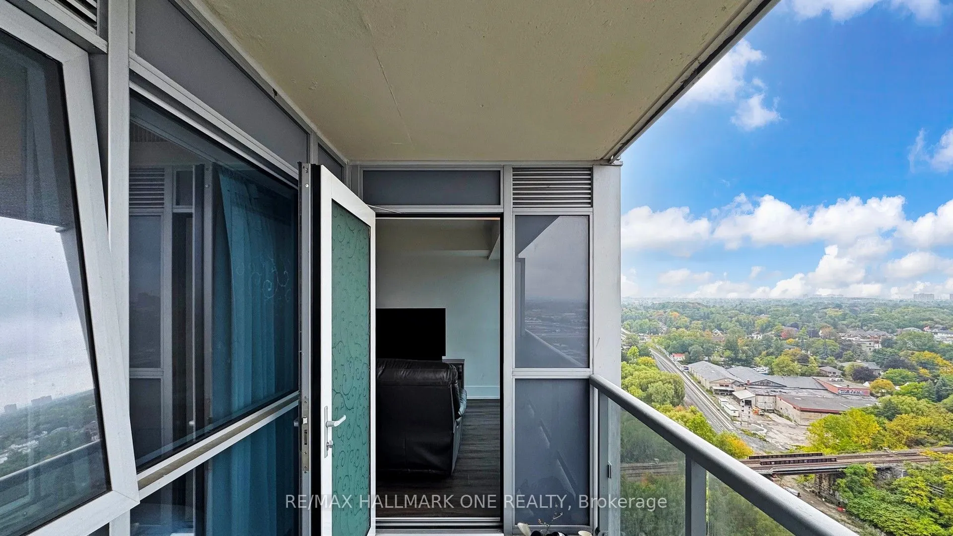 225 Village Green Square, #1801