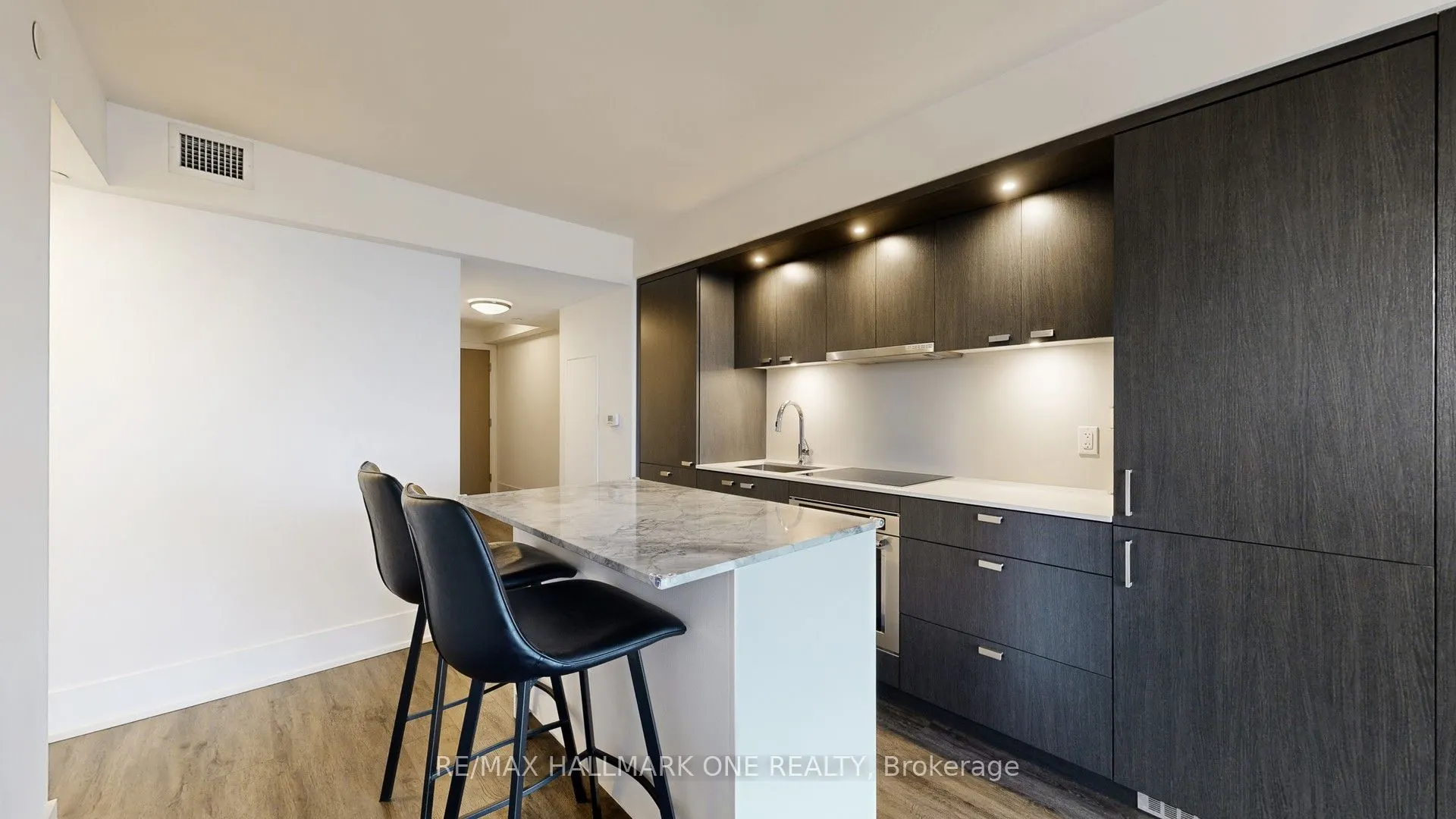 225 Village Green Square, #1801