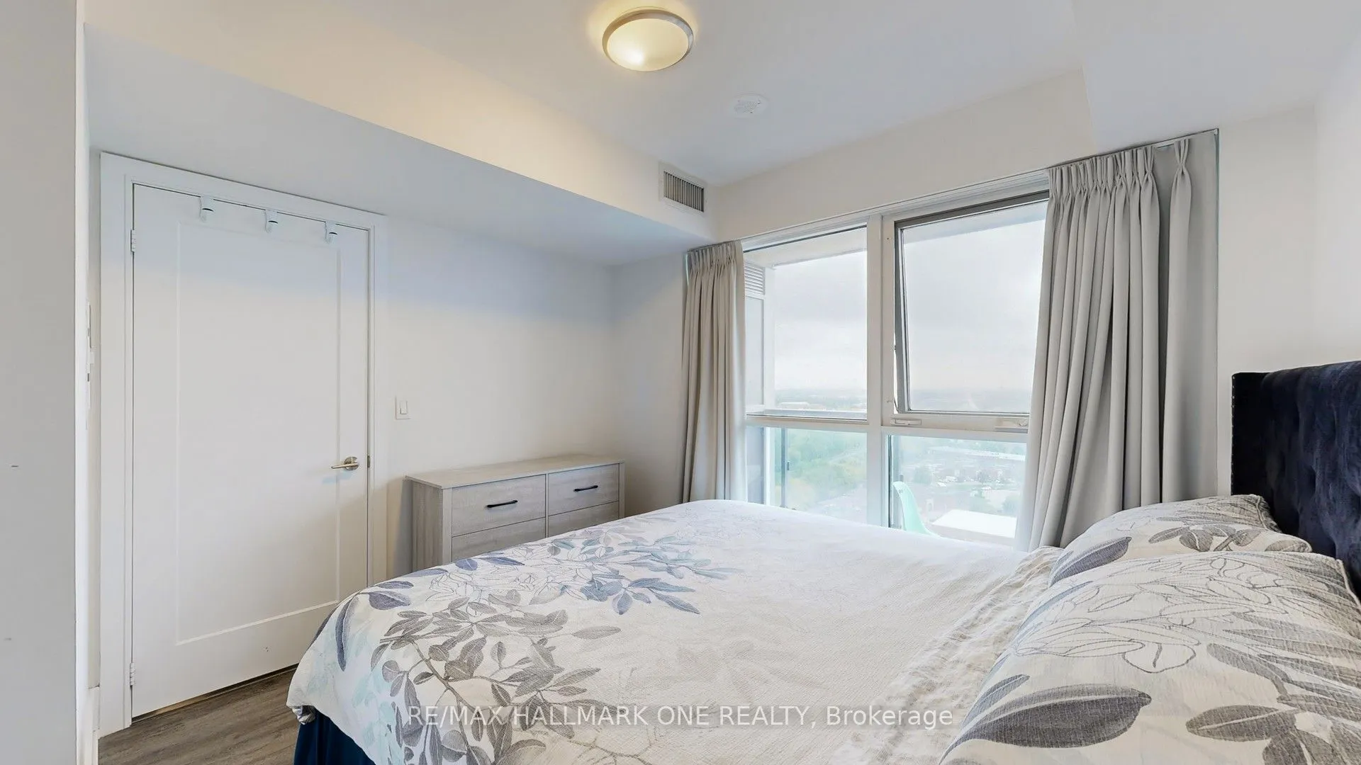 225 Village Green Square, #1801