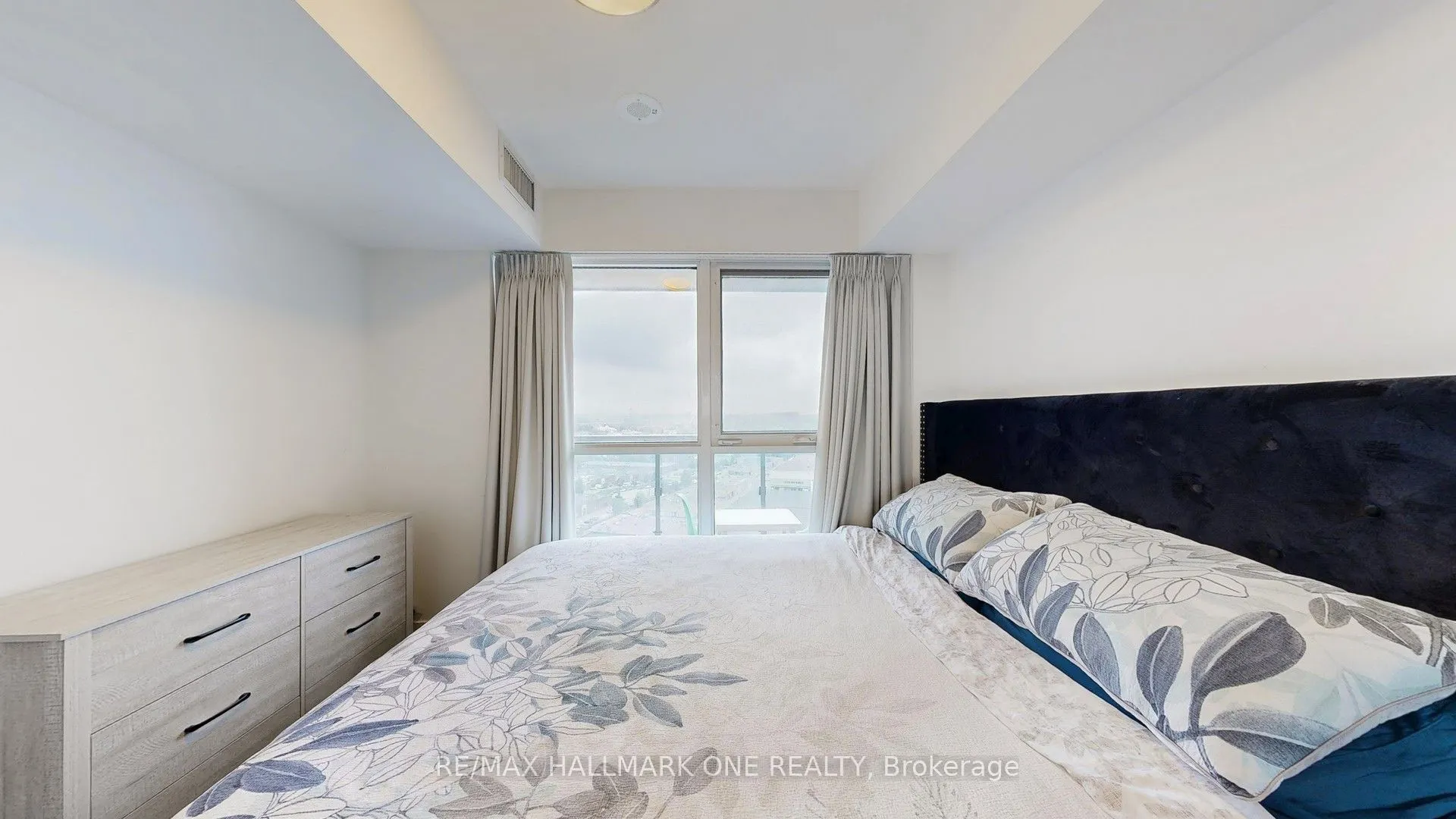 225 Village Green Square, #1801