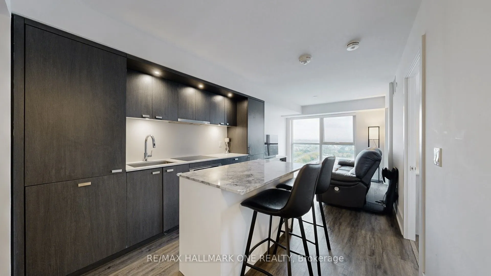 225 Village Green Square, #1801