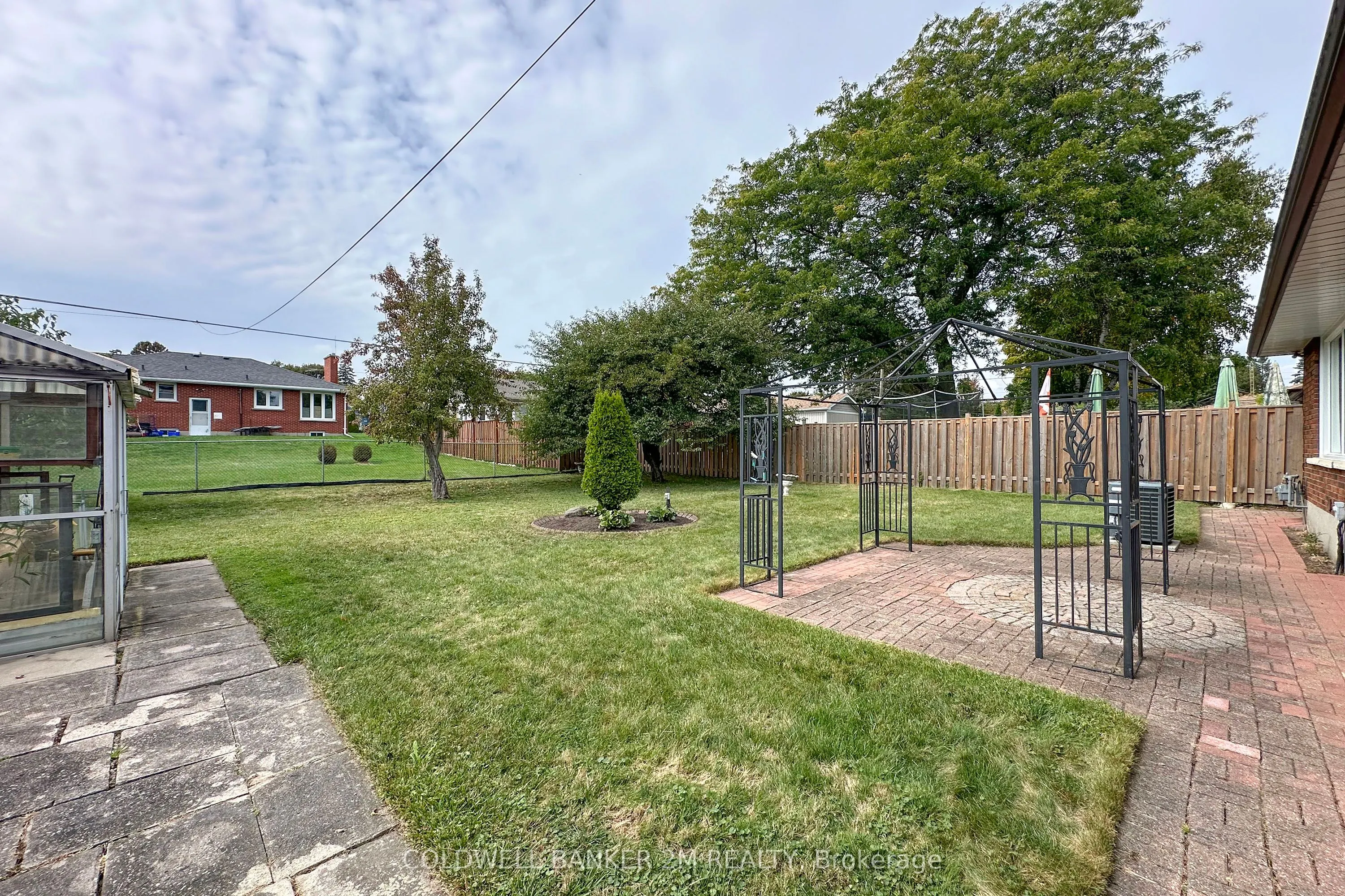 624 Gibbons Street