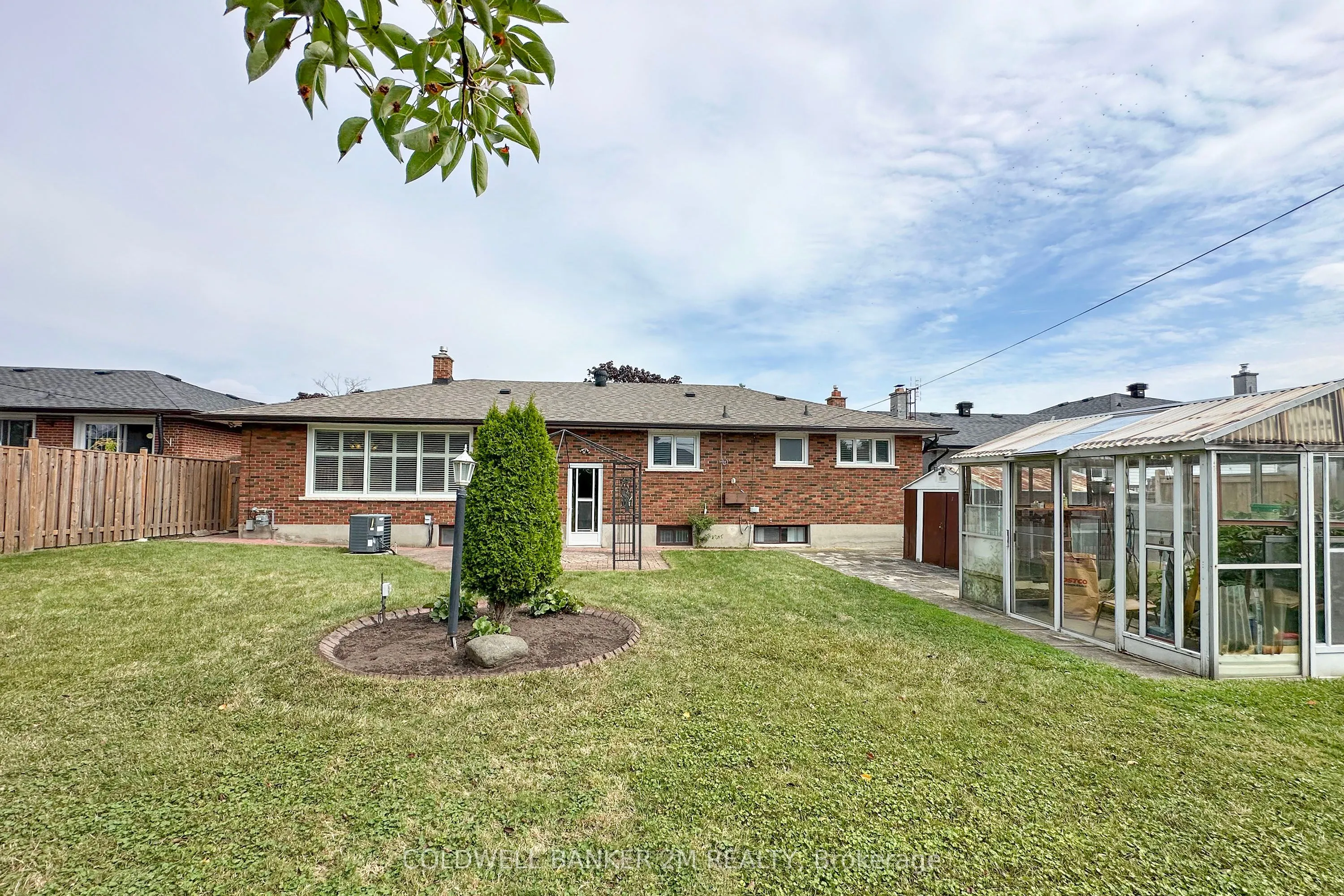 624 Gibbons Street