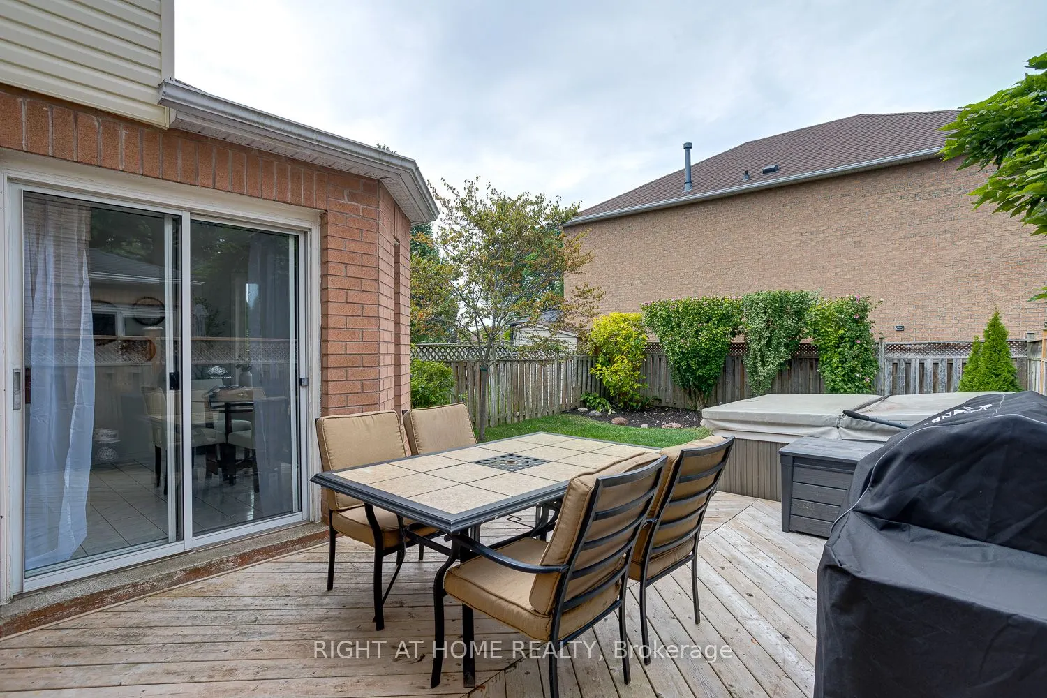 41 Steele Valley Court