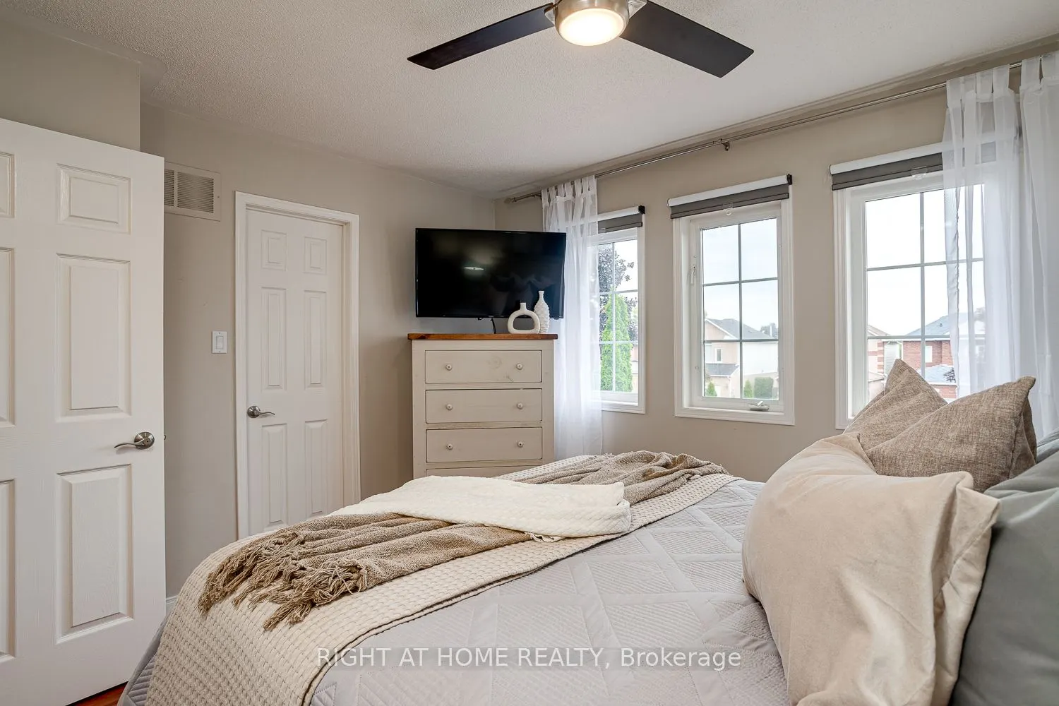 41 Steele Valley Court