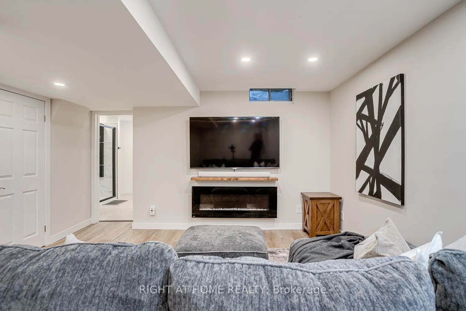 41 Steele Valley Court
